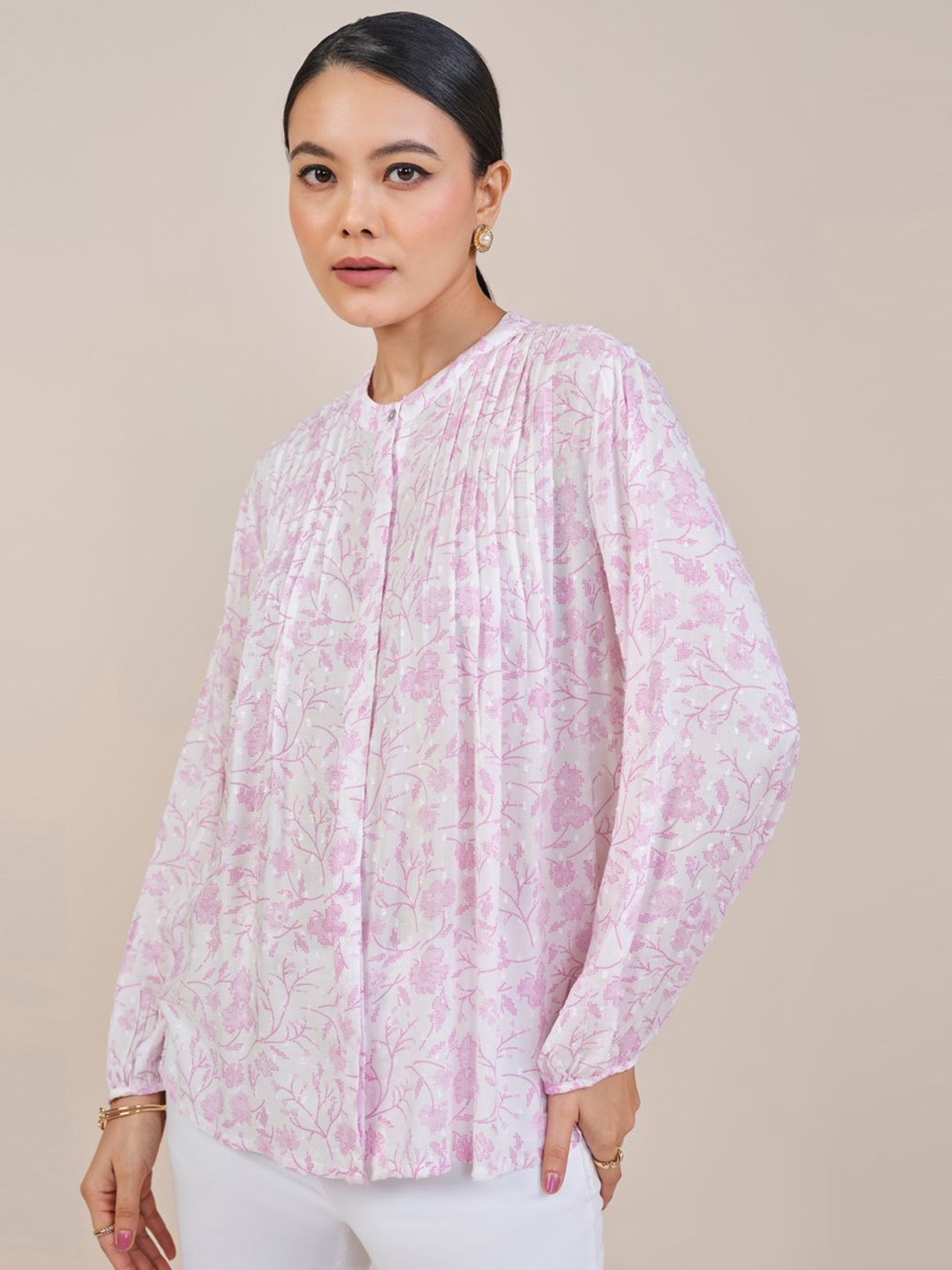 

AND Women Floral Print Mandarin Collar Long Sleeves Button closure Top, White