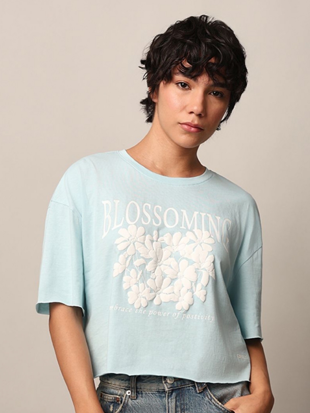 

ONLY Women Typography Printed Round Neck Cotton Boxy T-shirt, Blue