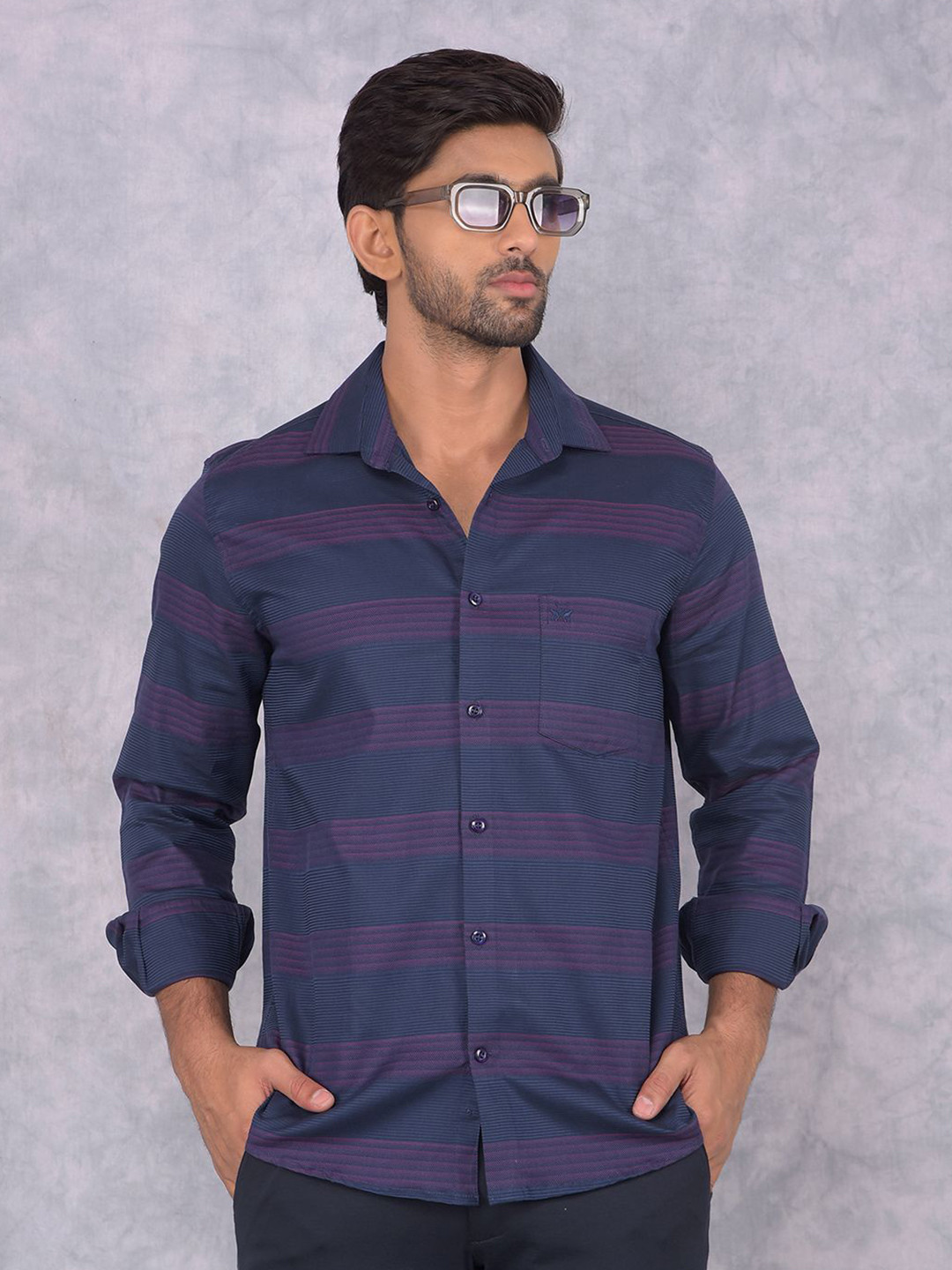 

Crimsoune Club Men Smart Spread Collar Horizontal Striped Cotton Casual Shirt, Purple
