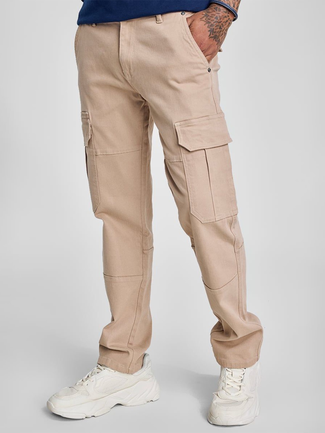 

Snitch Men Smart Slim Fit Cargos, Beige