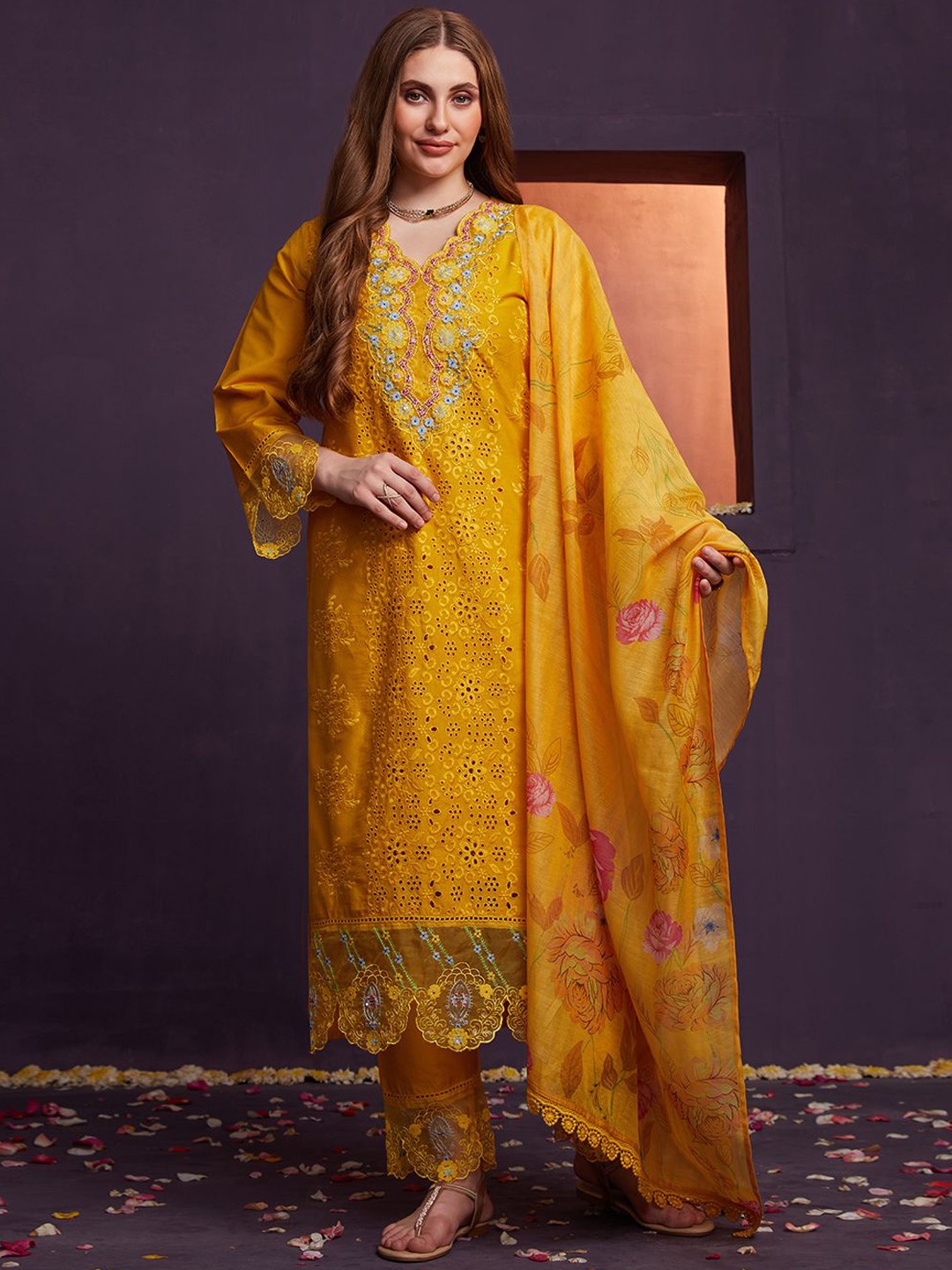 

HEEPOSH Floral Embroidered V-Neck Straight Kurta with Trousers & Dupatta, Yellow
