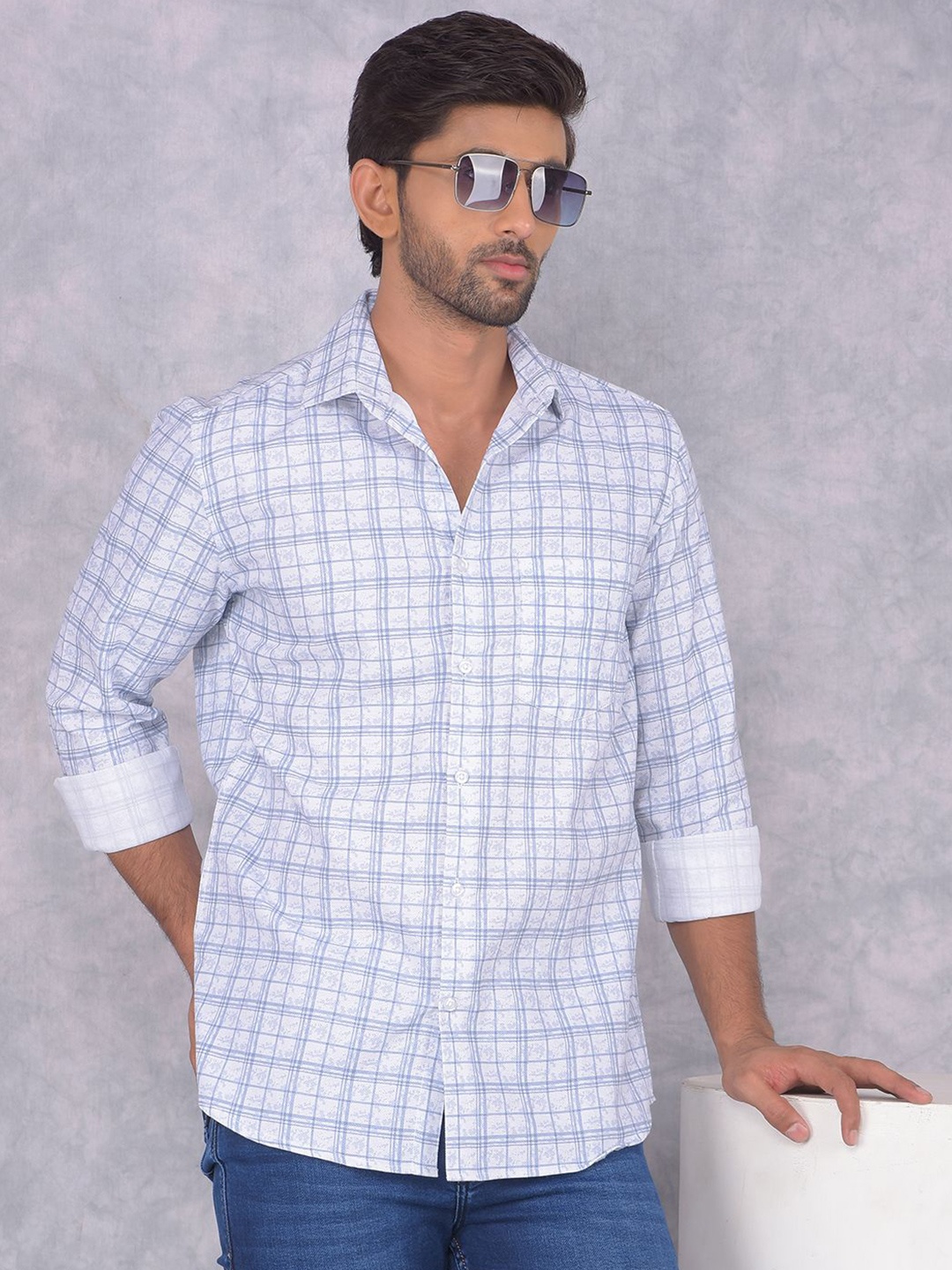 

Crimsoune Club Men Smart Spread Collar Checked Cotton Slim Fit Casual Shirt, Blue