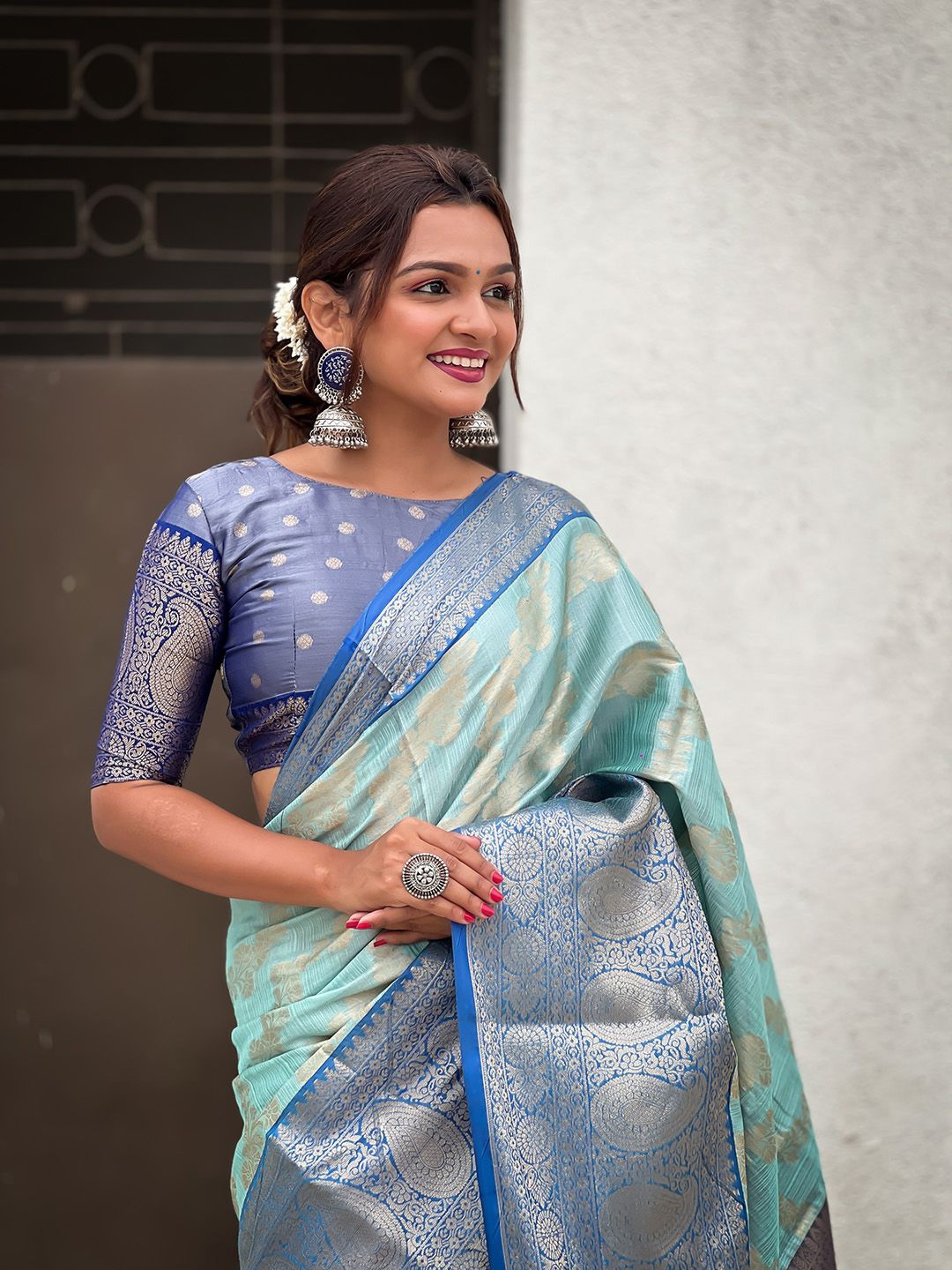 

Ishin Woven Design Zari Kanjeevaram Saree, Blue