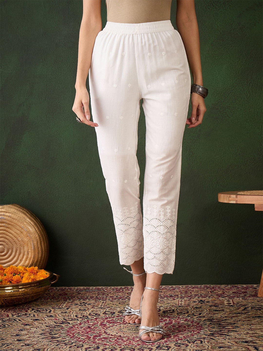 

Sangria Women Mid-Rise Cotton Straight Fit Cigarette Pants, White