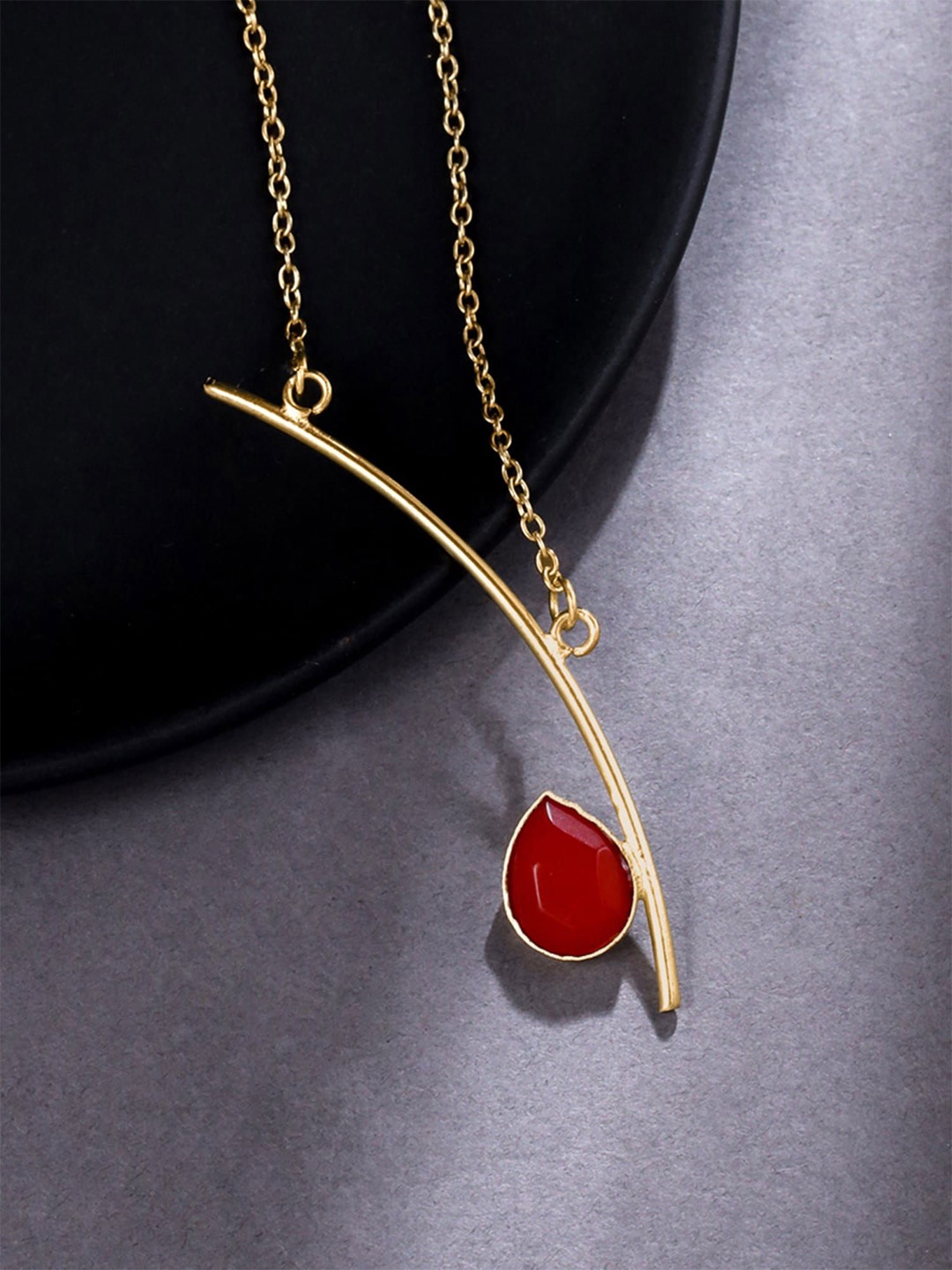 

Yellow Chimes Gold-Plated Studded Chain