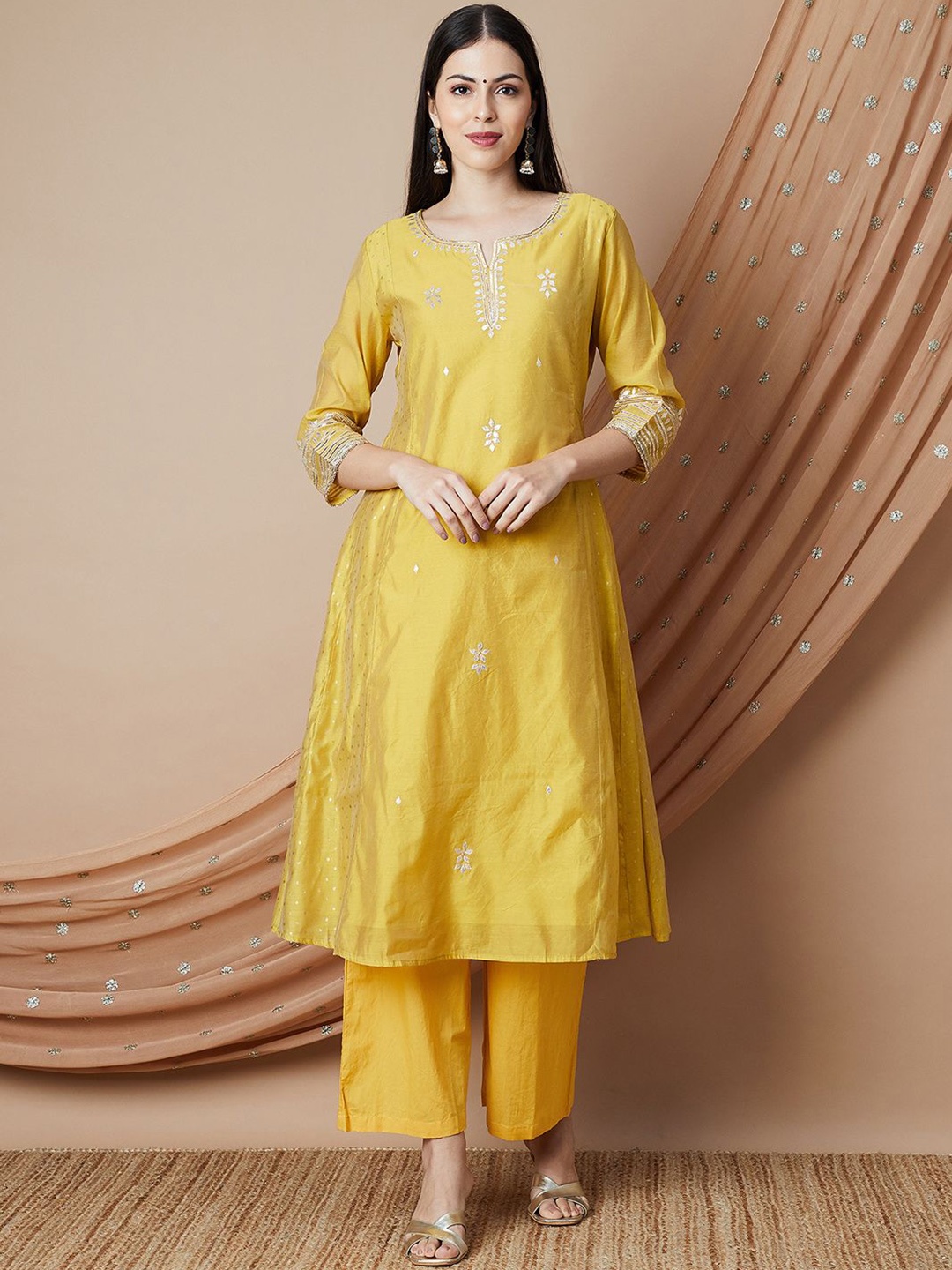 

Melange by Lifestyle Floral Embroidered Notch Neck Sequinned A-Line Kurta, Yellow