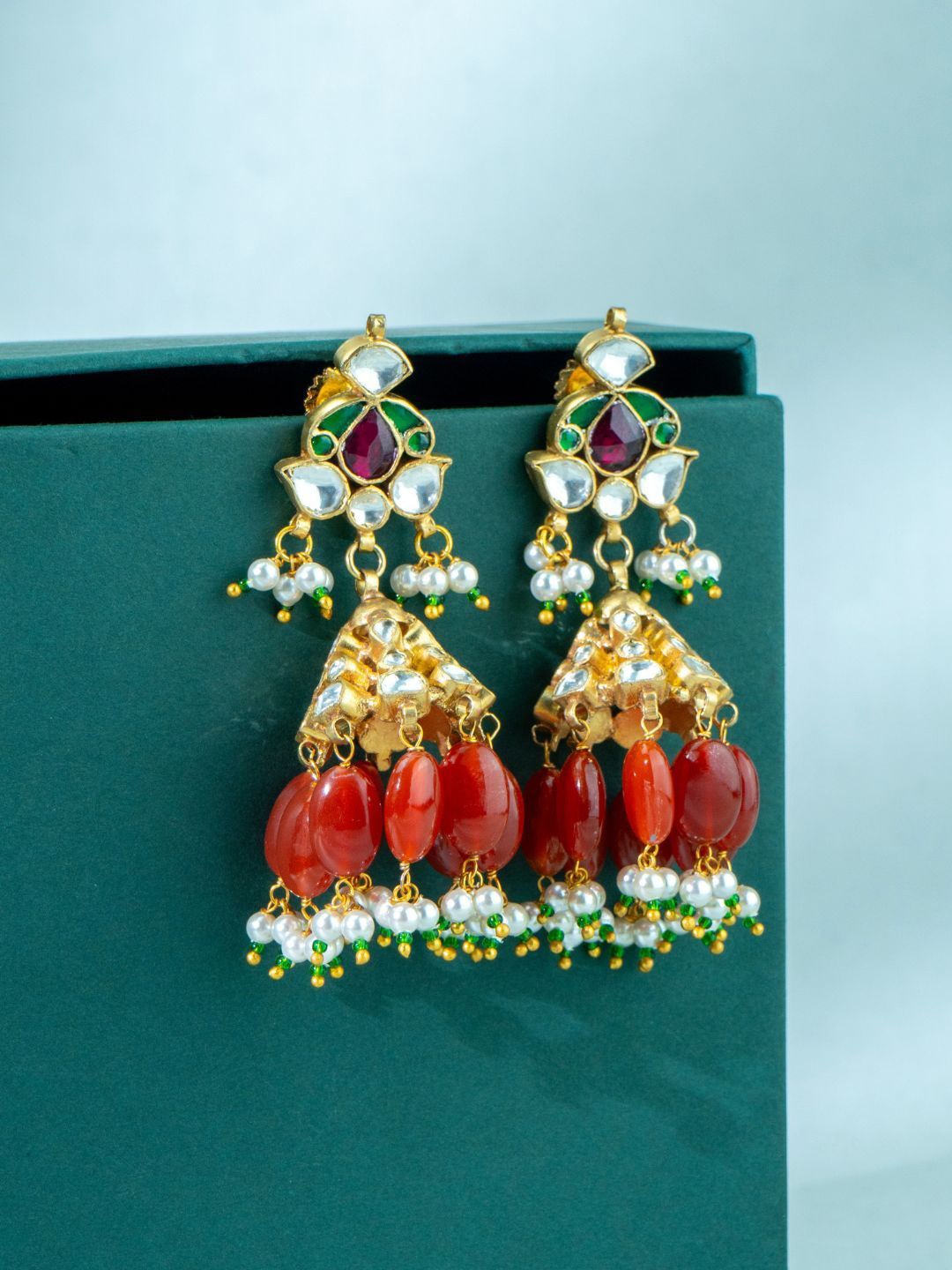 

srikala Gold-Plated Stone Studded & Beaded Contemporary Drop Earrings
