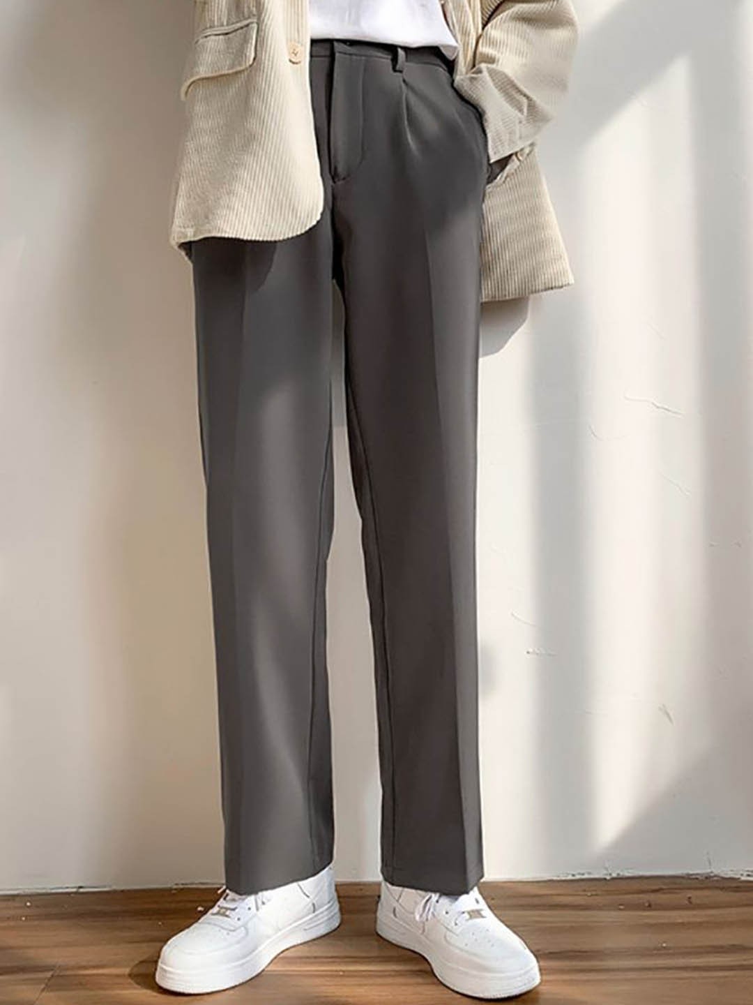 

StyleCast x Revolte Men Easy Wash Regular Fit Mid-Rise Trousers, Grey