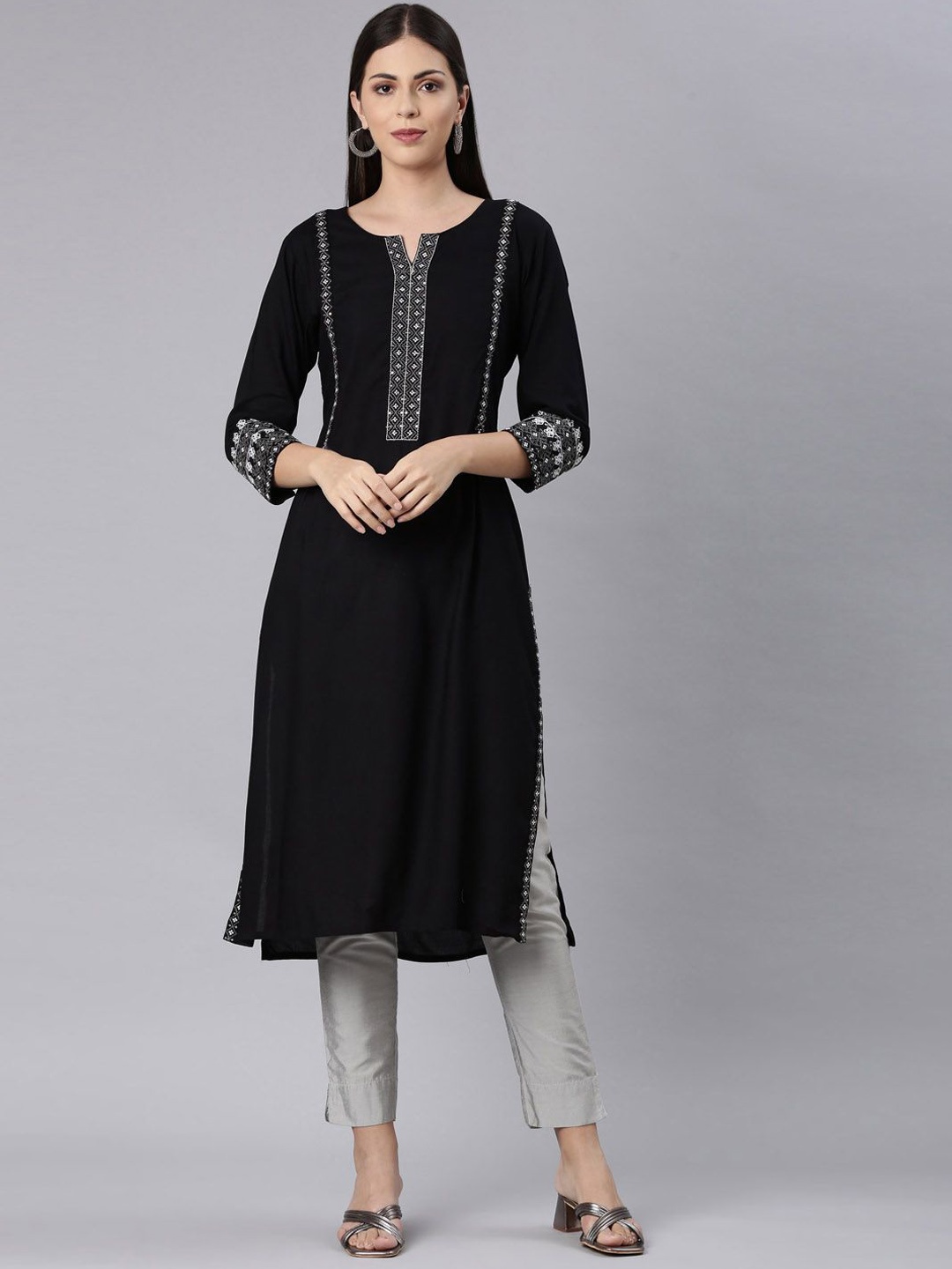 

Neerus Floral Yoke Design Round Neck Sequinned Straight Kurta, Black