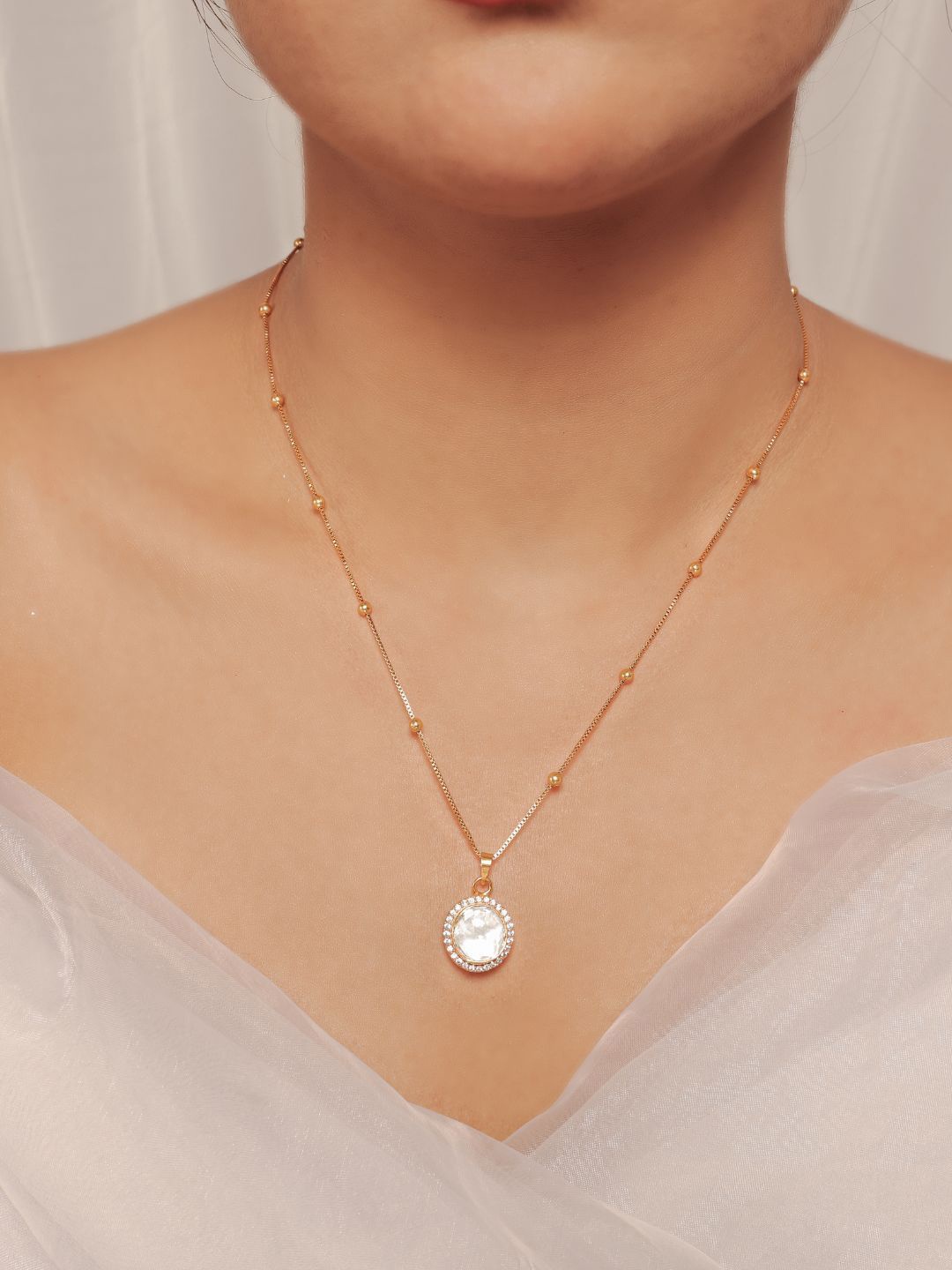 

srikala Gold-Plated Stone Studded Classic Roshni Pendant With Chain