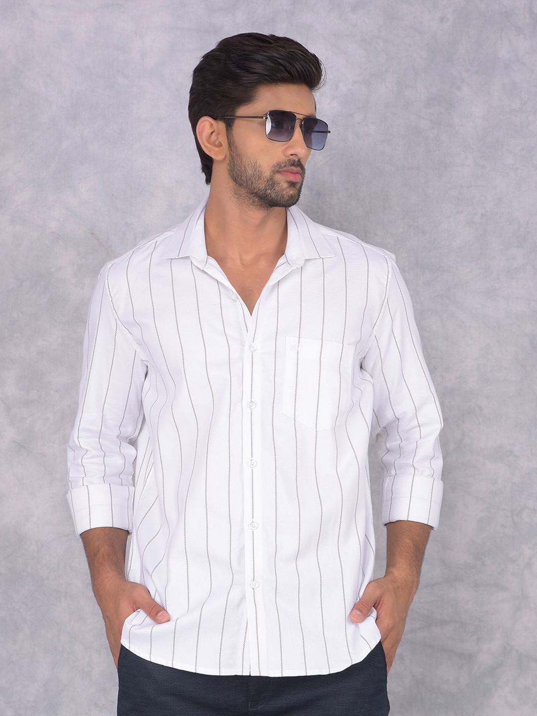 

Crimsoune Club Men Smart Spread Collar Vertical Striped Cotton Casual Shirt, White