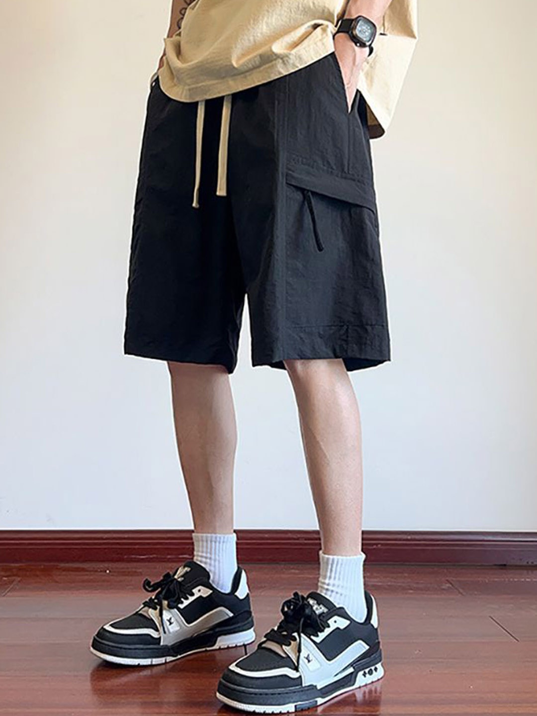 

StyleCast x Revolte Men Mid-Rise Regular Shorts, Black
