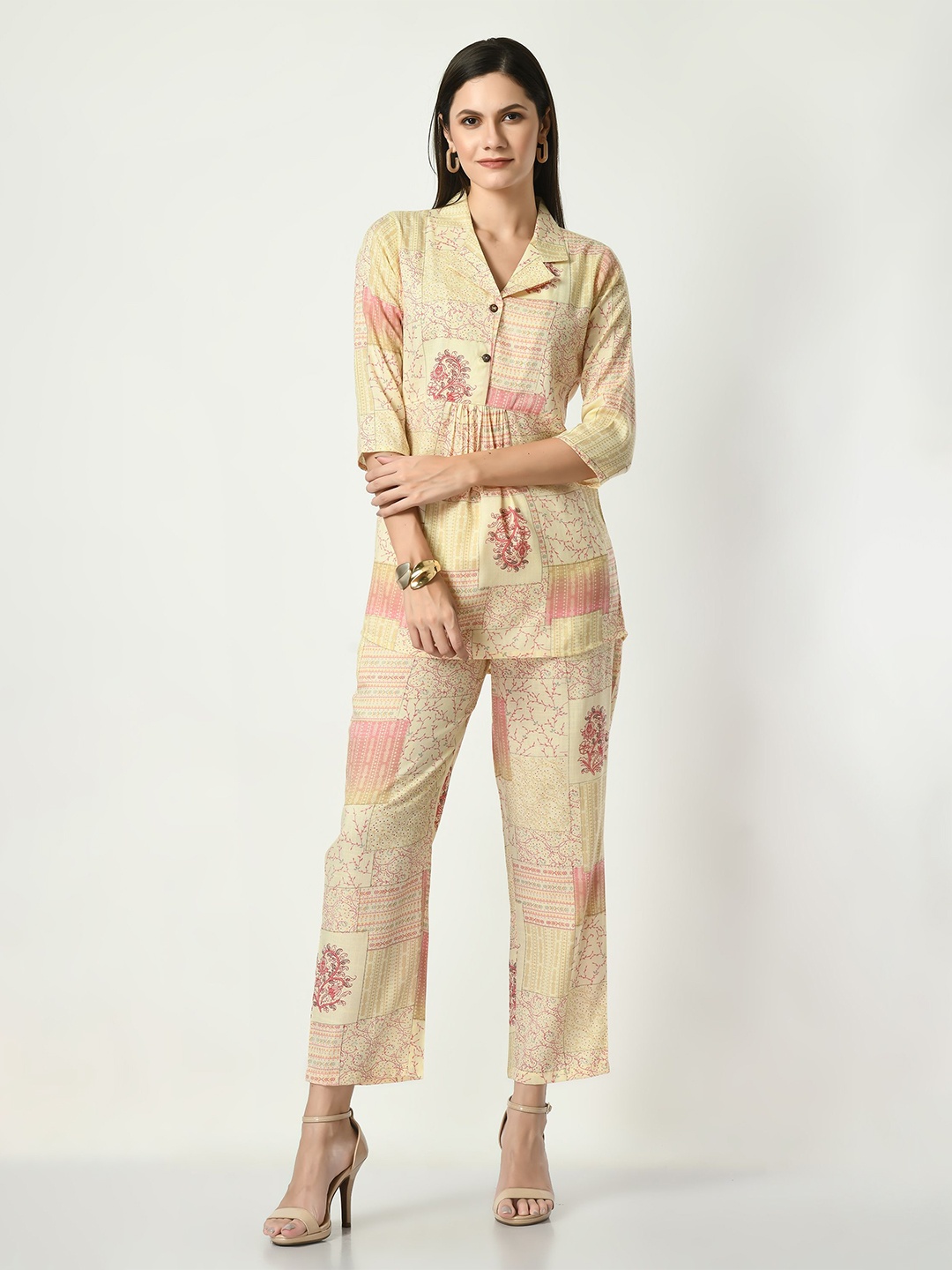 

VAPPSYAM Printed Top With Trouser Co-Ords, Yellow