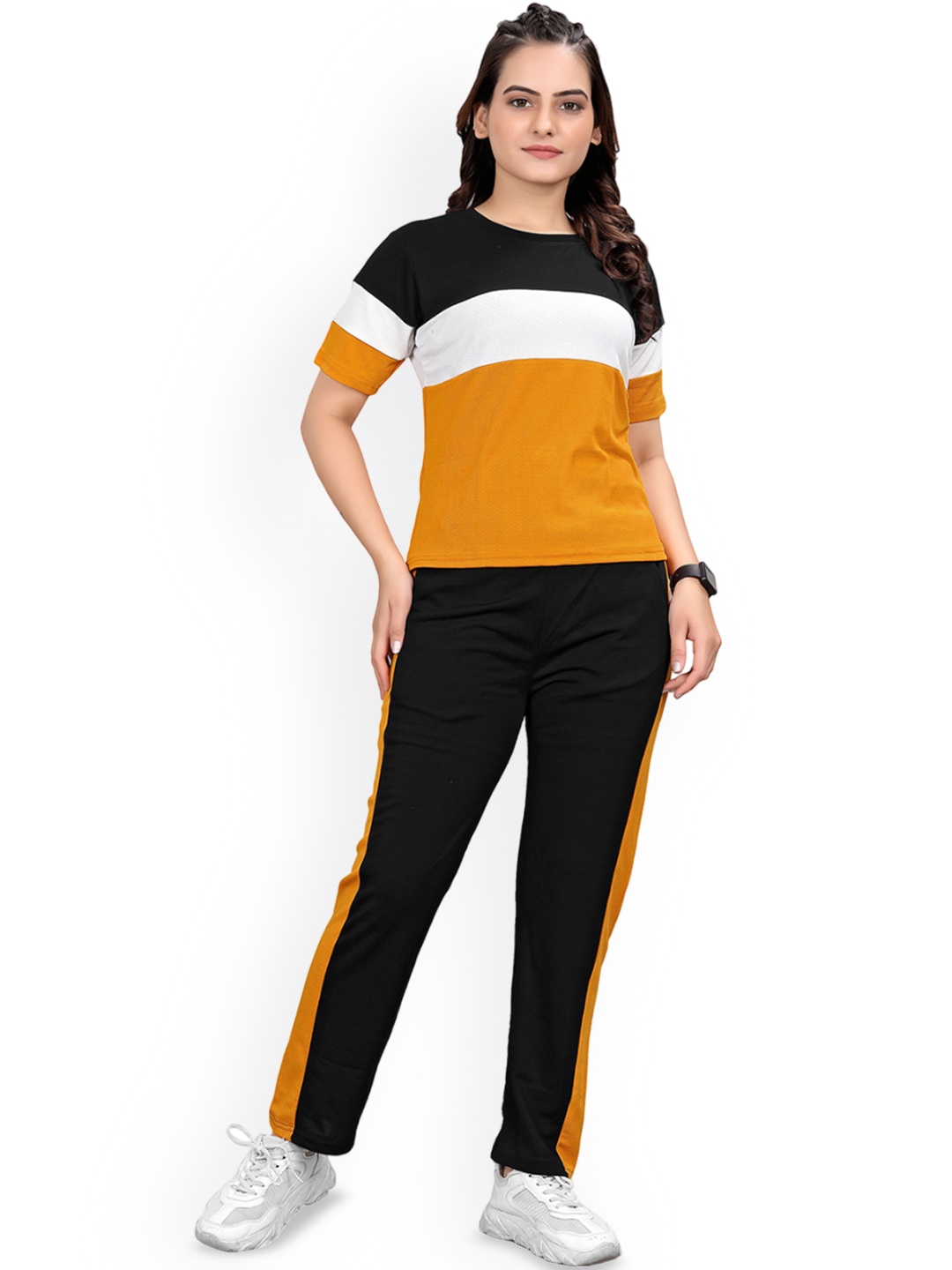 

SAKARMAA Women Colourblocked T-Shirt With Trouser Co-Ords, Orange