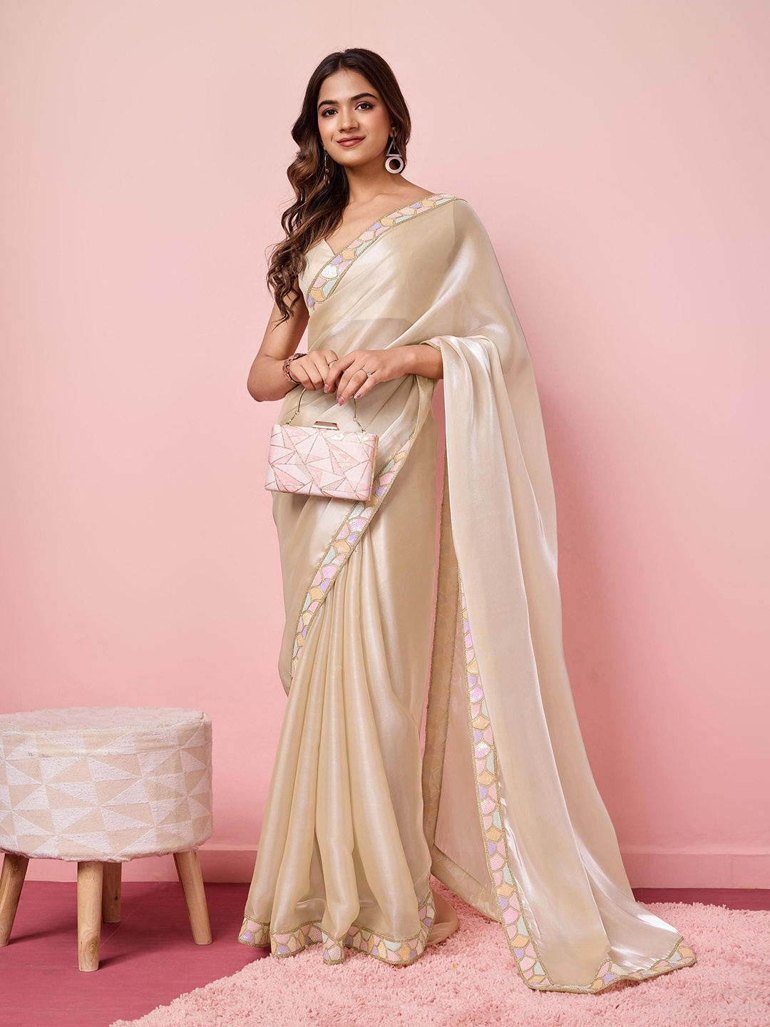 

VAIRAGEE Women Sequinned Ready to Wear Saree, Cream