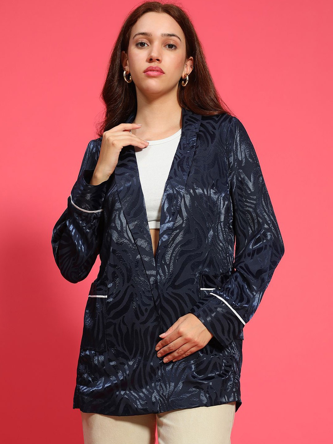 

Oxolloxo Abstract Printed Front Open Blazer, Navy blue