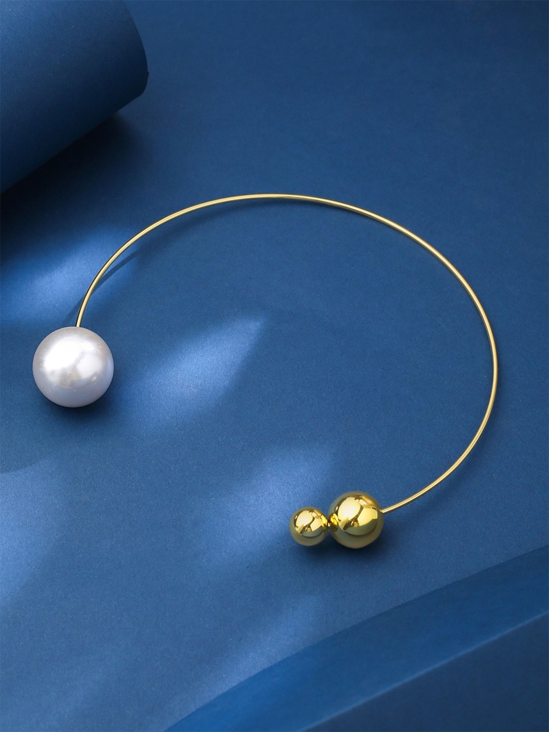 

Yellow Chimes Gold-Plated Necklace