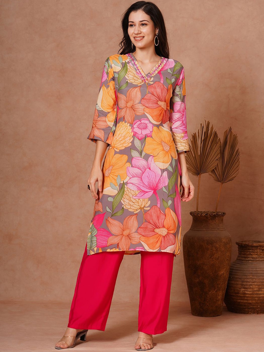 

FASHOR Floral Printed Regular Mirror Work Straight Kurta with Trousers, Red