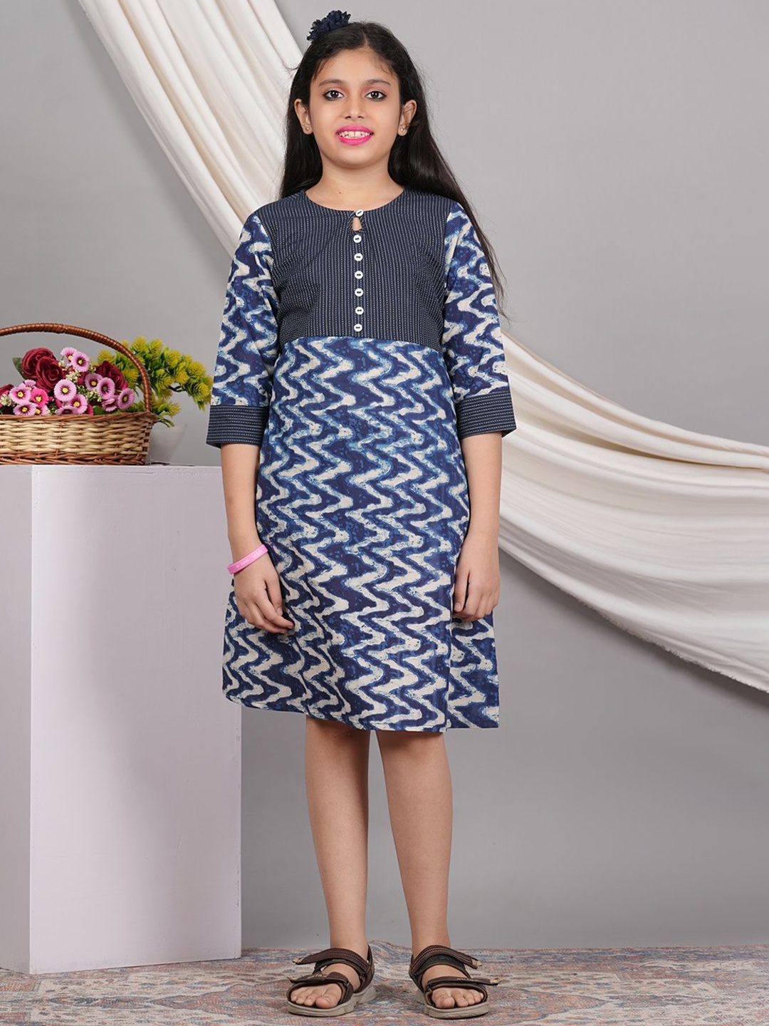 

YASH GALLERY Girls Print Keyhole Neck A-Line Cotton Dress, Blue