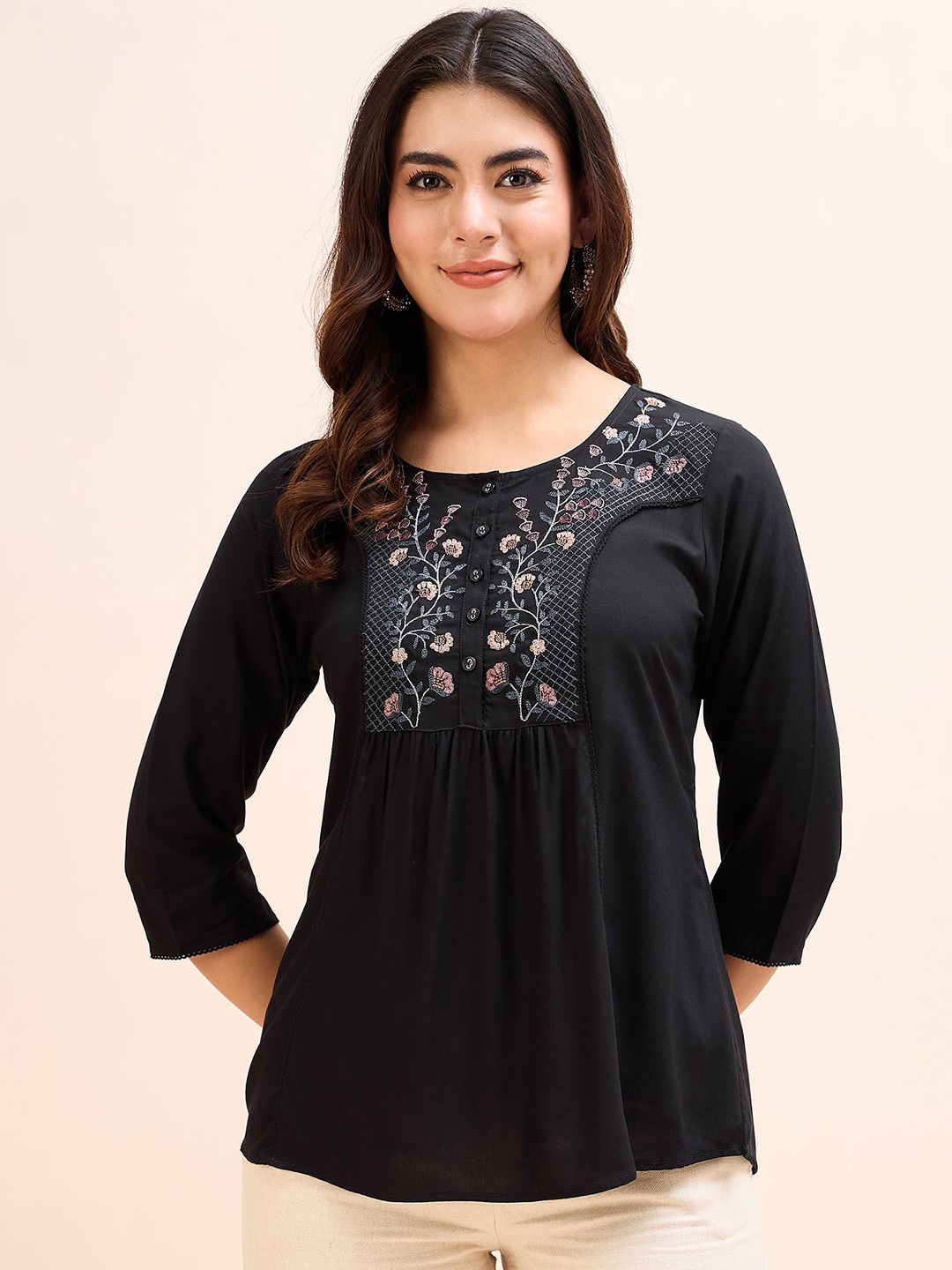 

Anouk Women Embroidered Top, Black