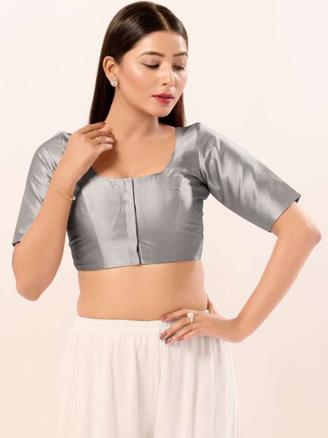 

Mmore Solid Round Neck Short Sleeves Brocade Padded Saree Blouse, Grey