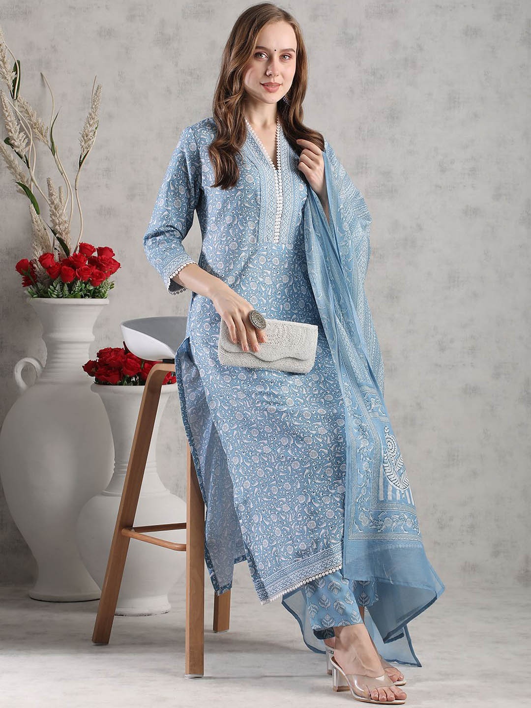 

GoSriKi Floral Printed V-Neck Three-Quarter Sleeves Kurta With Trouser With Dupatta, Blue