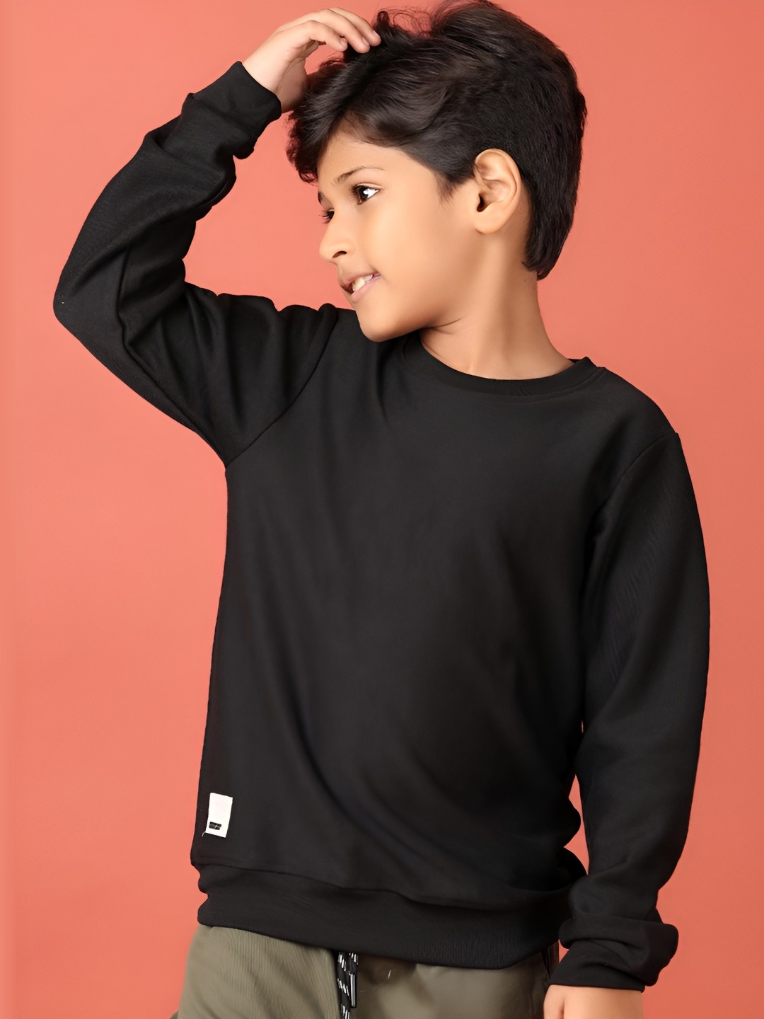 

V-Mart Boys Printed T-shirt, Black