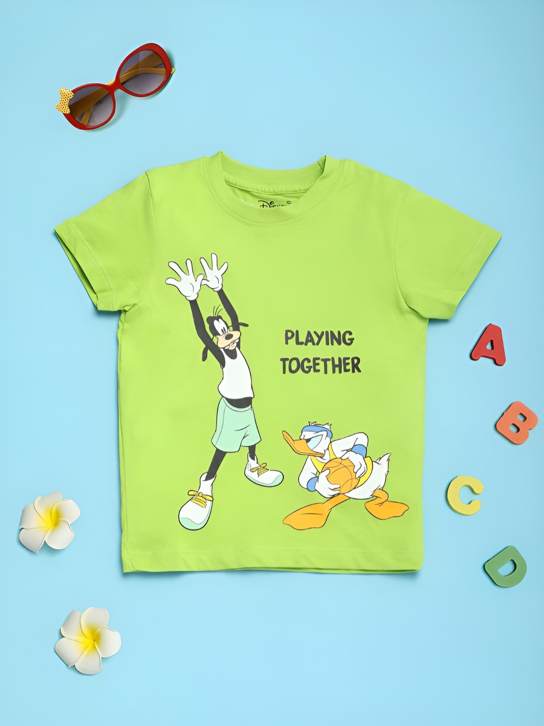 

V-Mart Boys Printed T-shirt, Green