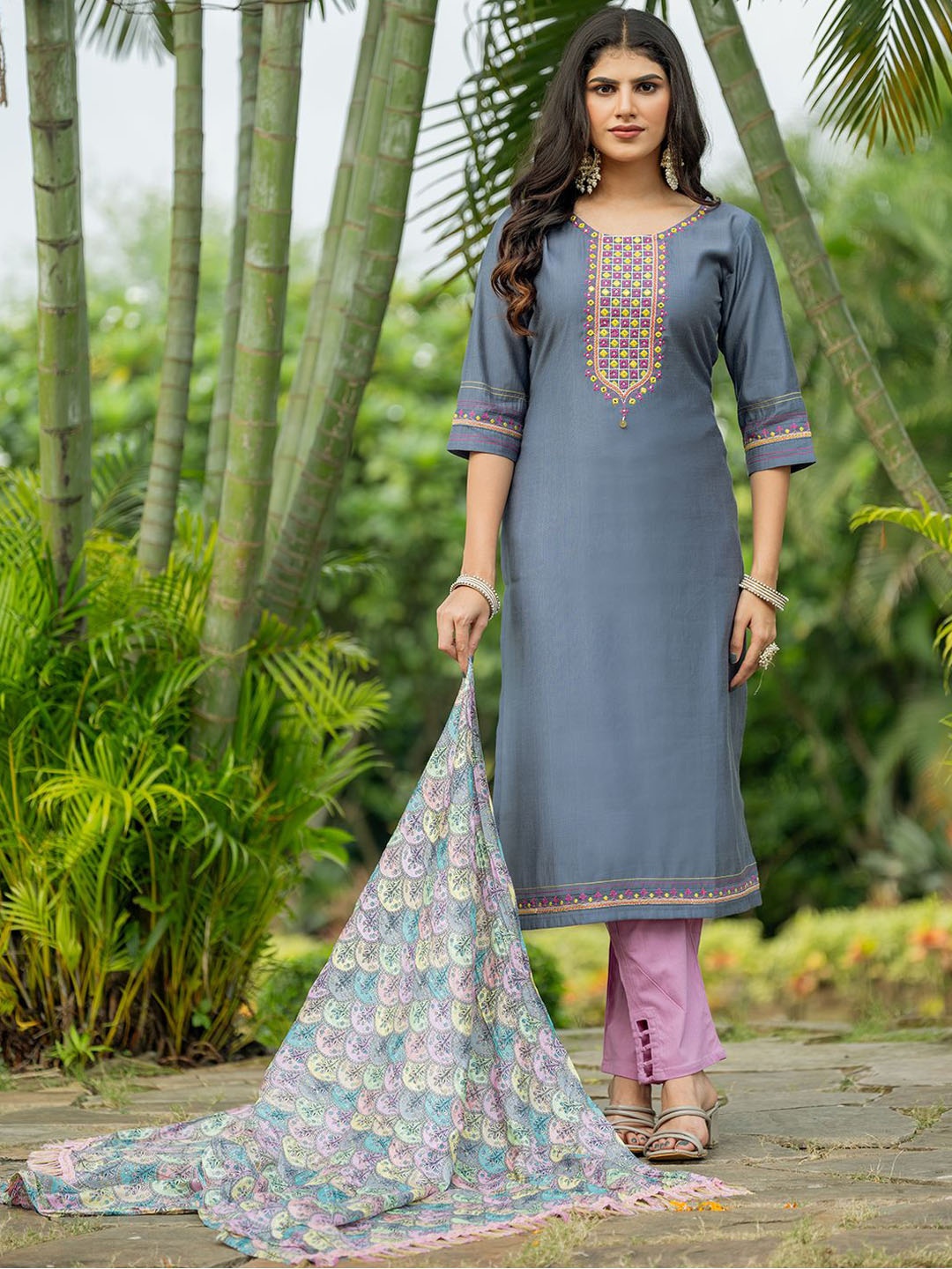 

MITTOO Ethnic Motifs Embroidered Sequinned Kurta with Trouser & Dupatta, Grey