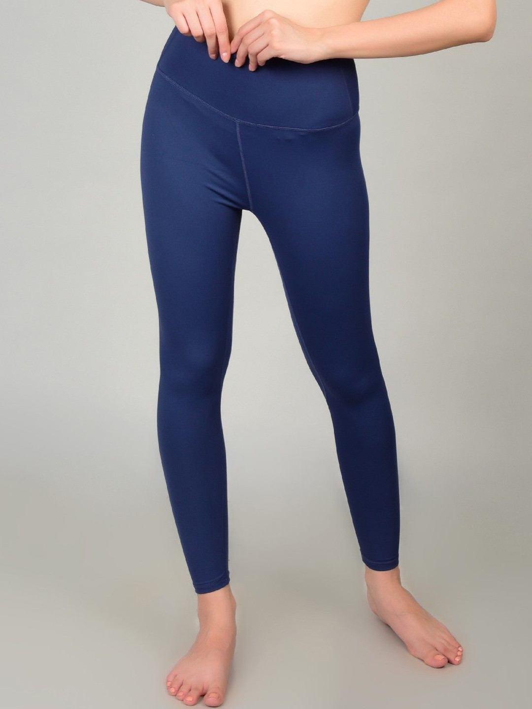 

Poftik Women Slim-Fit Ankle-Length Gym Tights, Navy blue