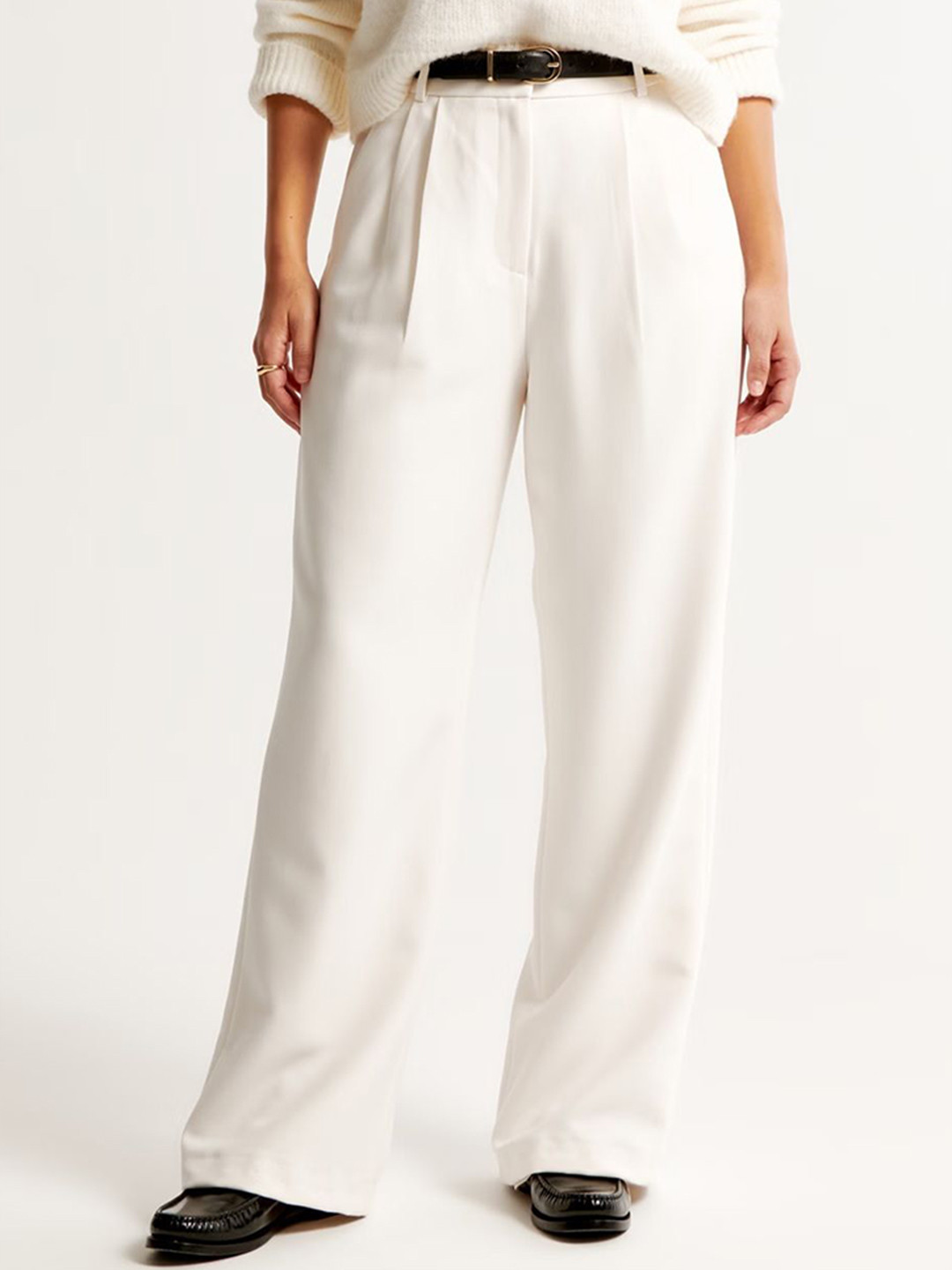 

FNOCKS Women Relaxed High-Rise Stain Resistant Pleated Trousers, White