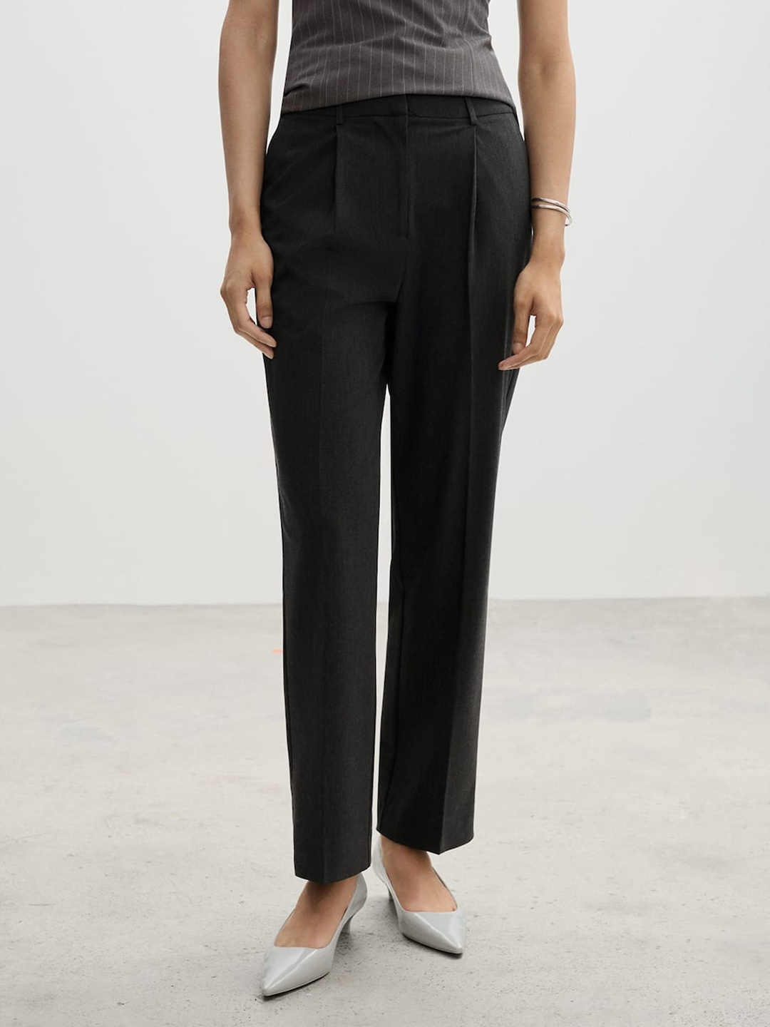 

MANGO Women Straight Fit Pleated Trousers, Charcoal