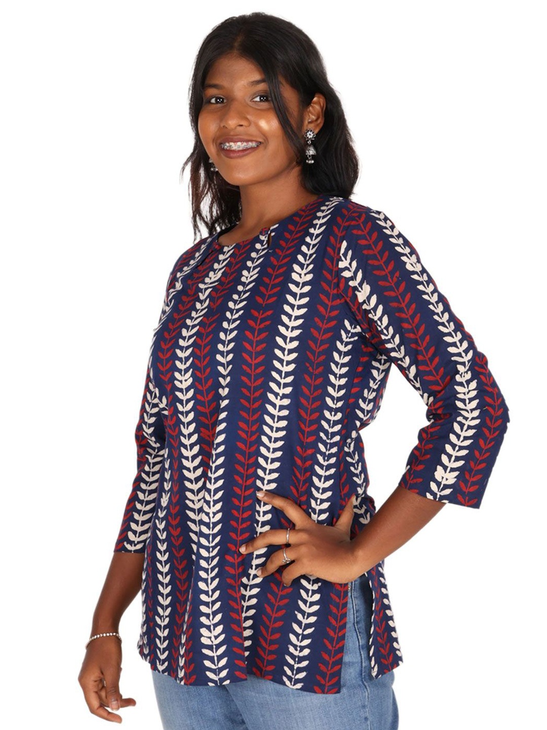 

Avishya Women Floral Printed Pure Cotton Kurti, Blue
