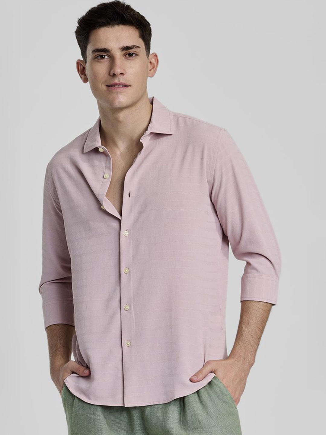 

Snitch Men Smart Spread Collar Textured Casual Shirt, Pink