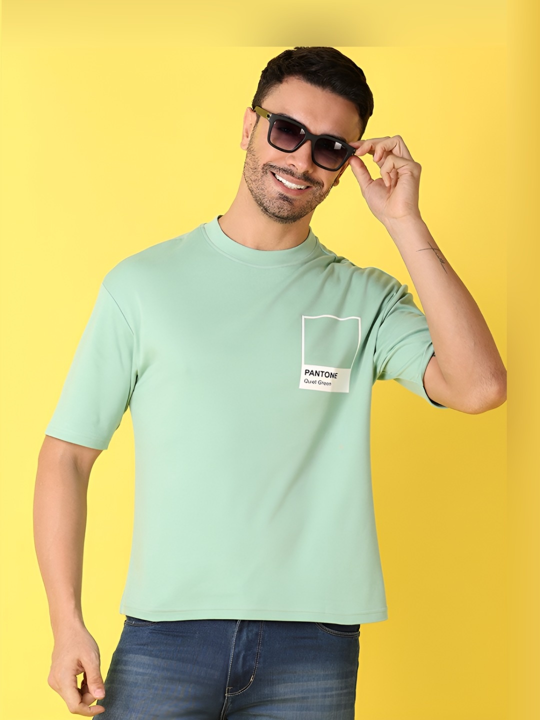 

V-Mart Men Graphic Printed Round Neck Cotton T-shirt, Sea green