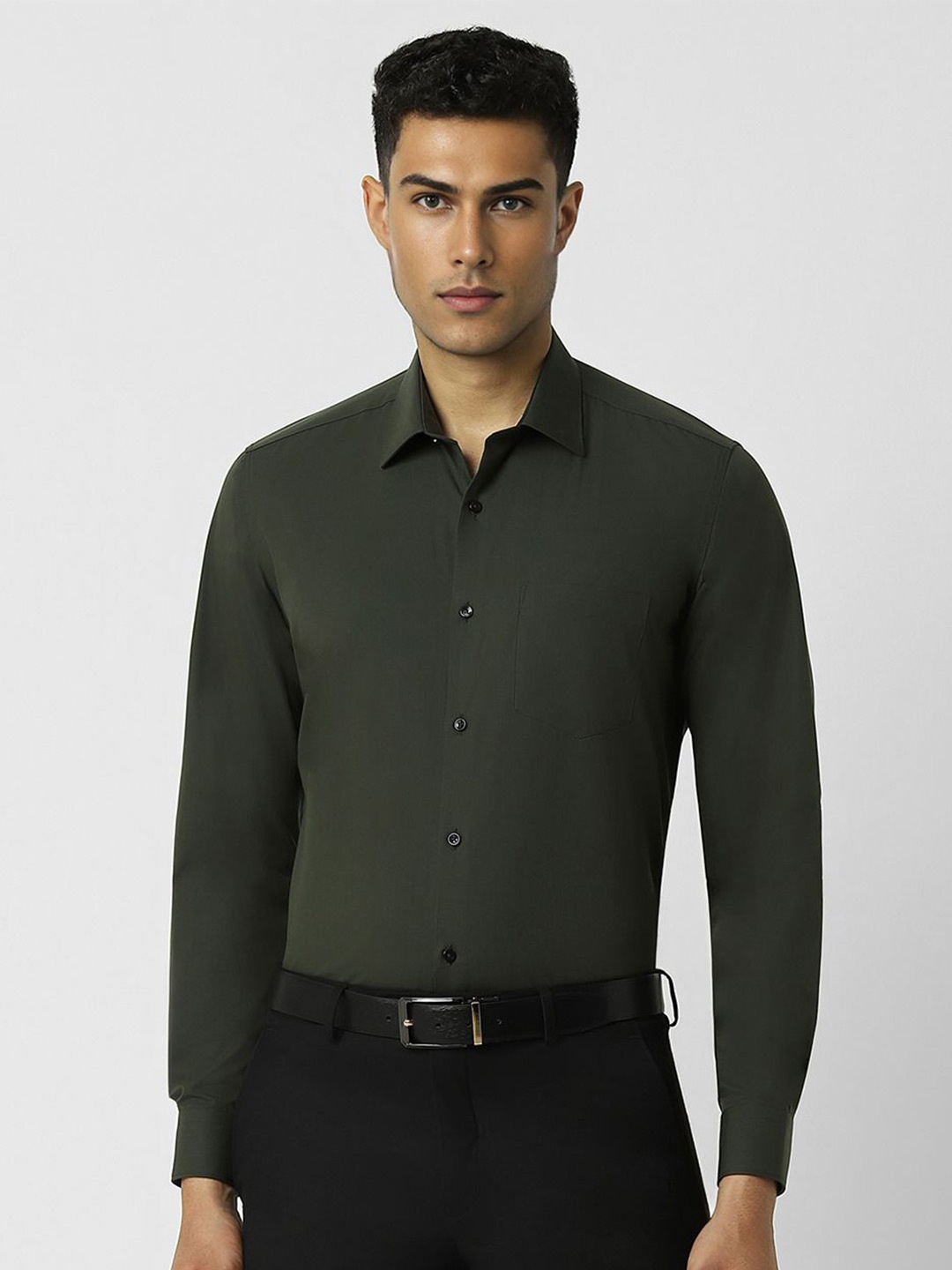 

Van Heusen Men Spread Collar Solid Cotton Slim Fit Formal Shirt, Olive