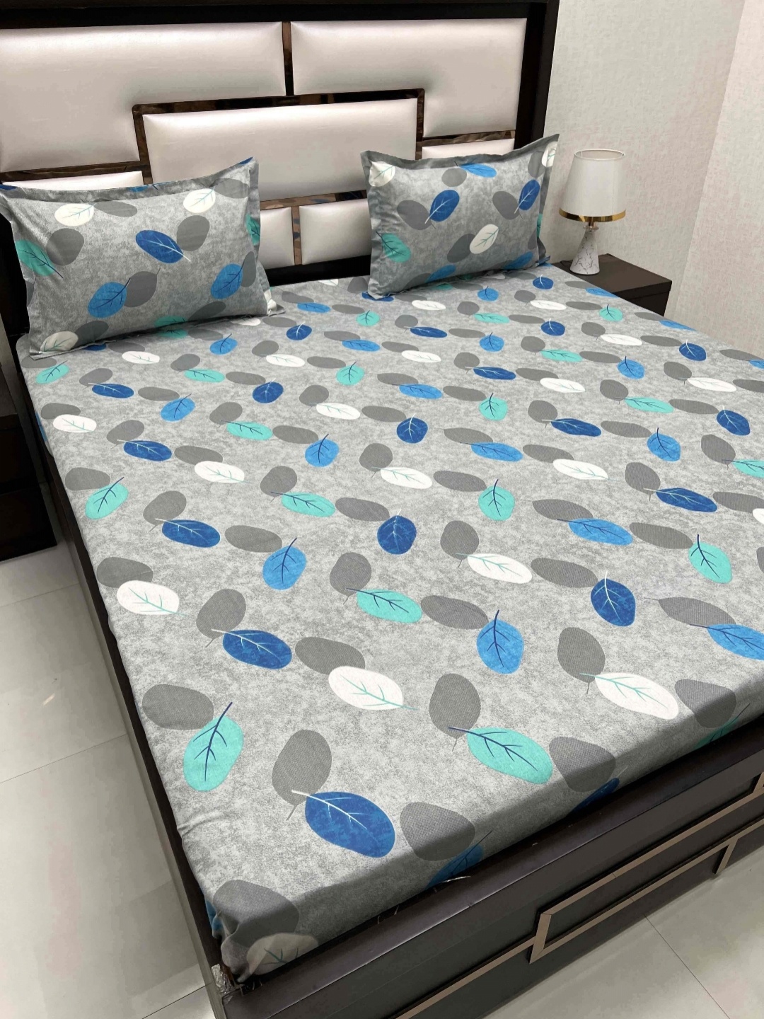 

Pure Decor Passion Grey Floral Printed Cotton 200 TC Queen Bedsheet Set 2.53 x 2.27m