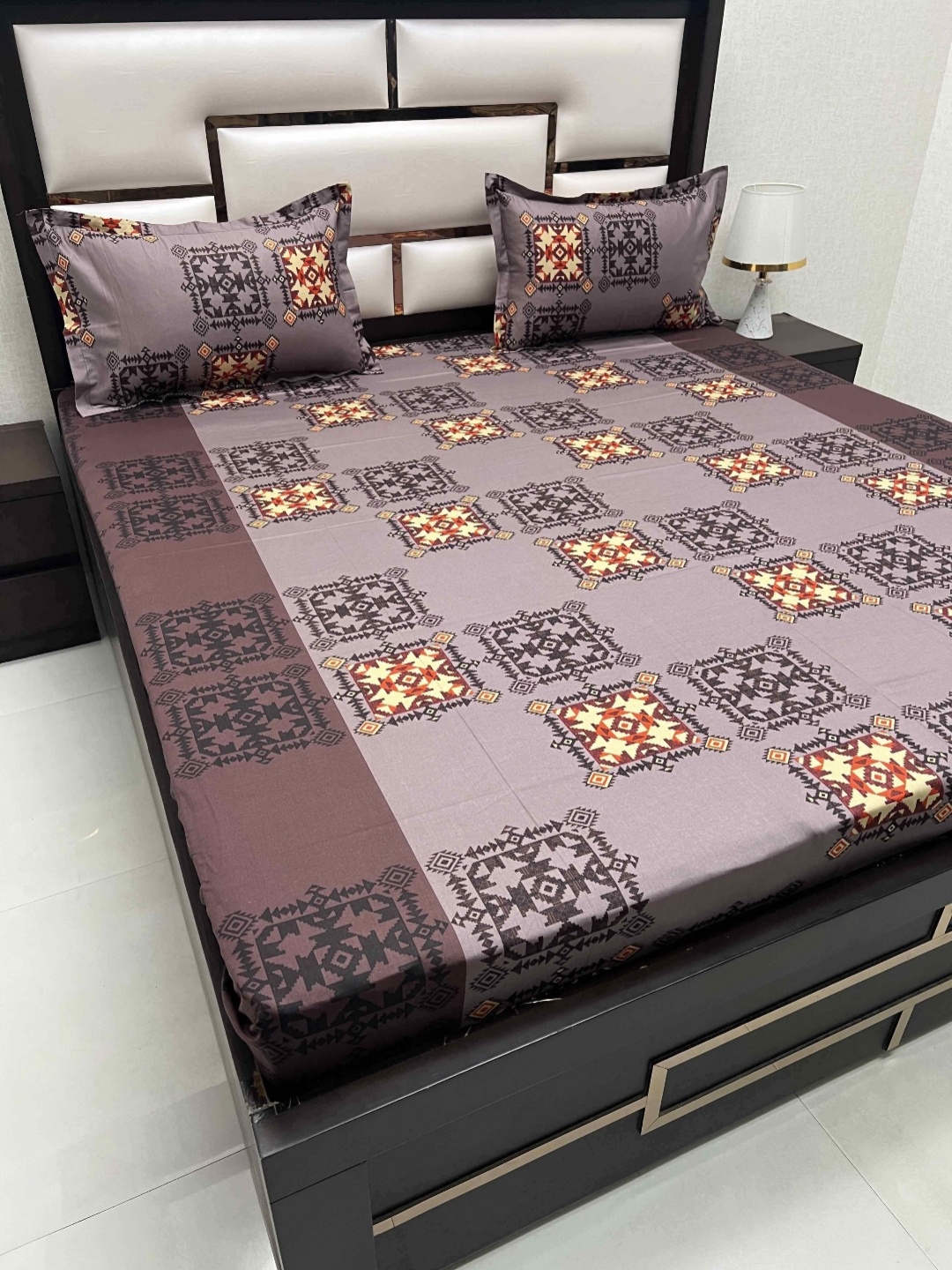 

Pure Decor Passion Fur Brown Printed Pure Cotton 210 TC Queen Bedsheet Set 2.29 m x 2.55 m