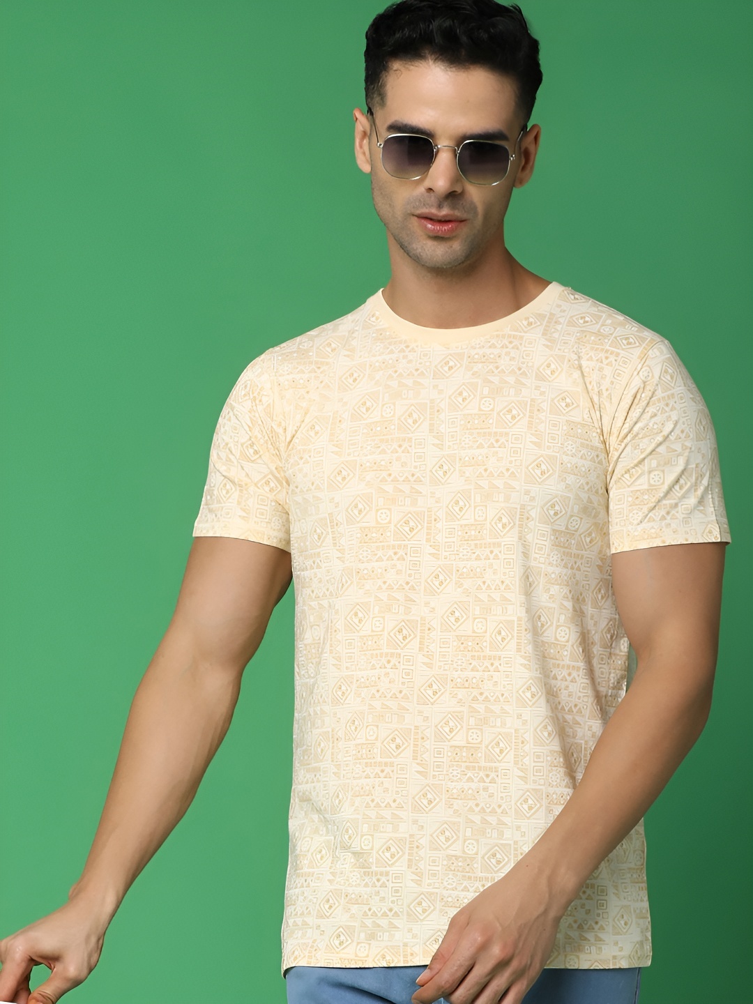 

V-Mart Men Abstract Printed Round Neck T-shirt, Beige