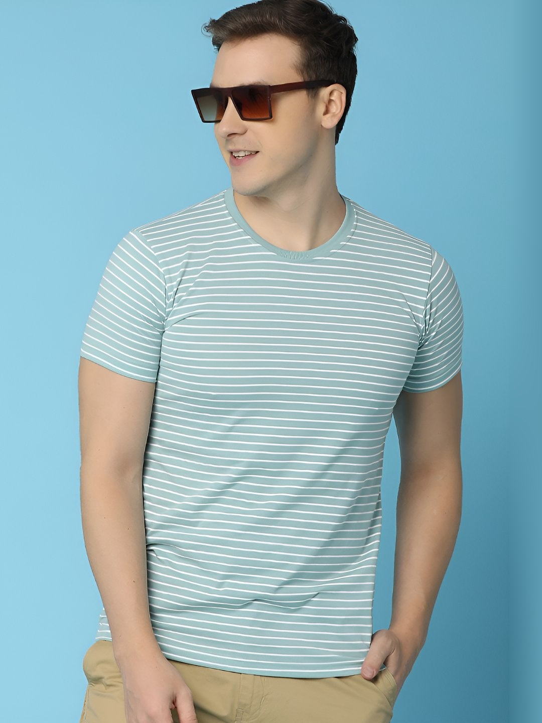 

V-Mart Men Striped Round Neck T-shirt, Sea green