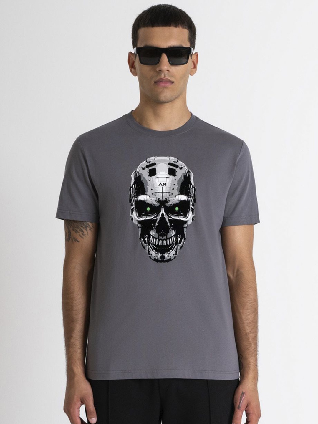 

Antony Morato Men Graphic Printed Round Neck Cotton Slim Fit T-shirt, Grey