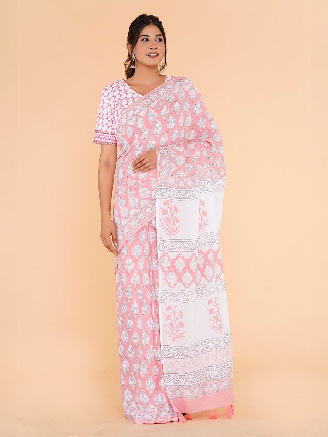 

Shivanya Handicrafts Ethnic Motif Pure Cotton Block Print Saree, Pink