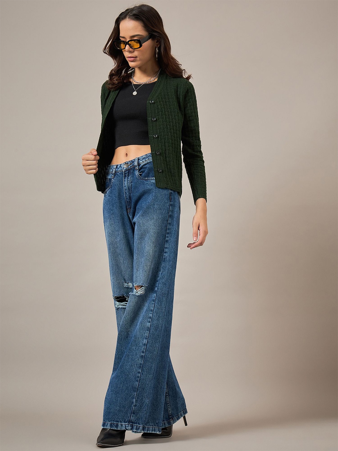 

The Roadster Lifestyle Co Women Casual Self Design Woolen Cardigan, Olive