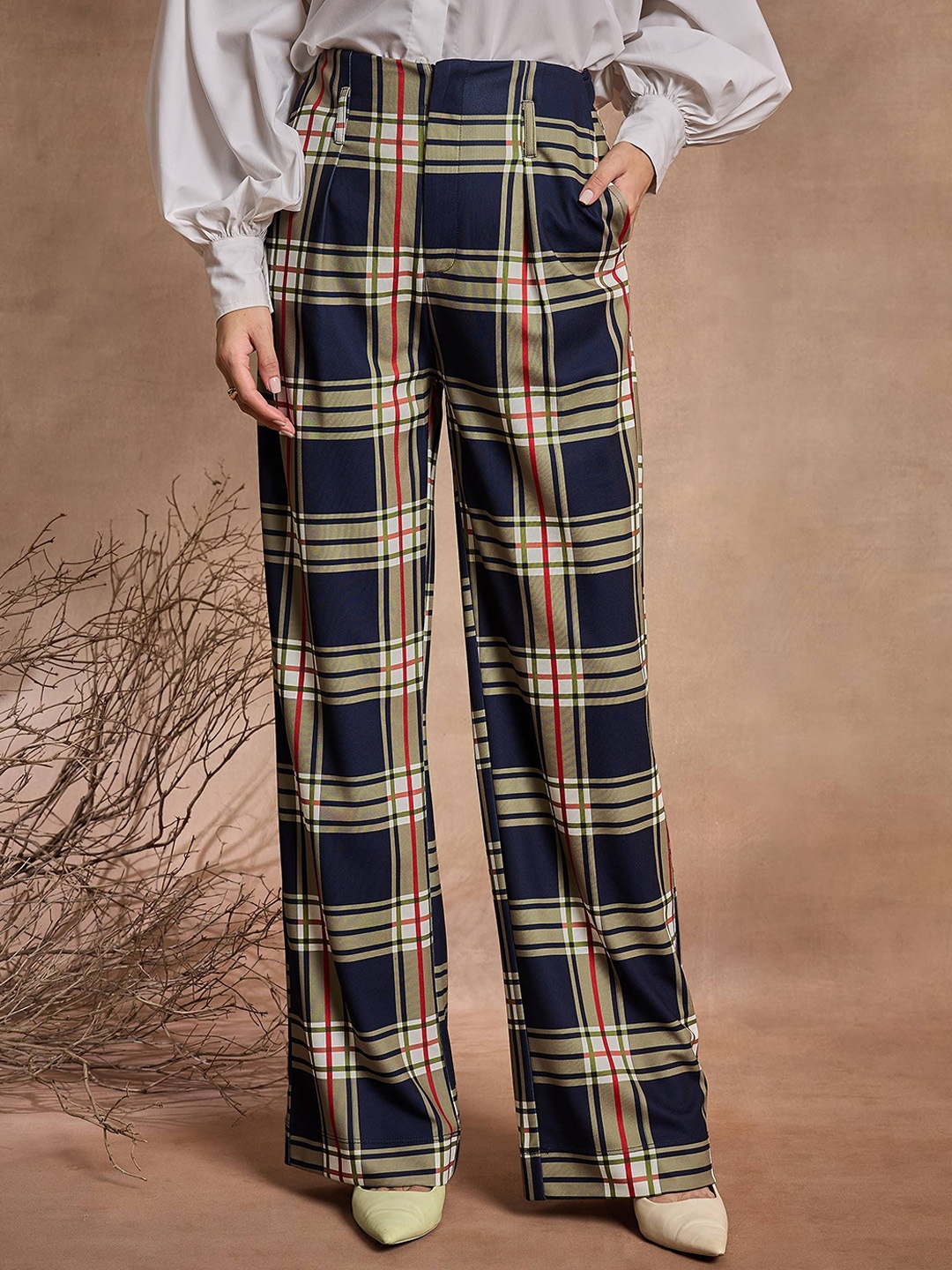 

SASSAFRAS Women Checked Relaxed High-Rise Trousers, Blue