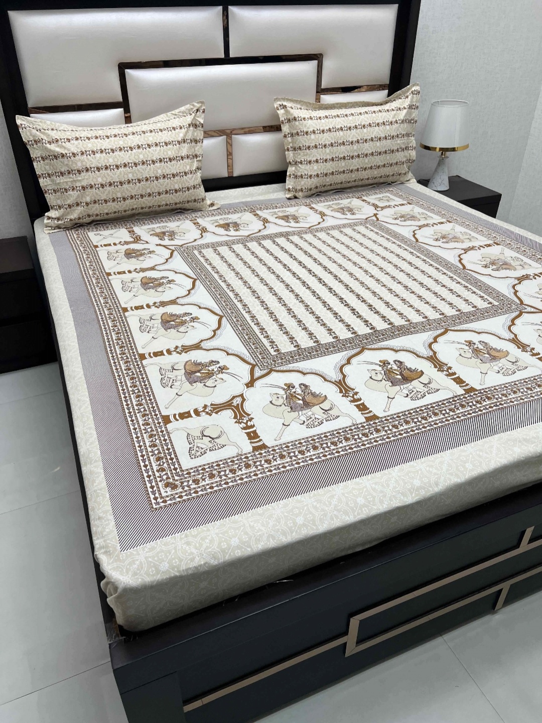 

Pure Decor Cotton King Size Double Bed Bedsheet With 2 Pillow Covers 2.74m X 2.74m, Brown