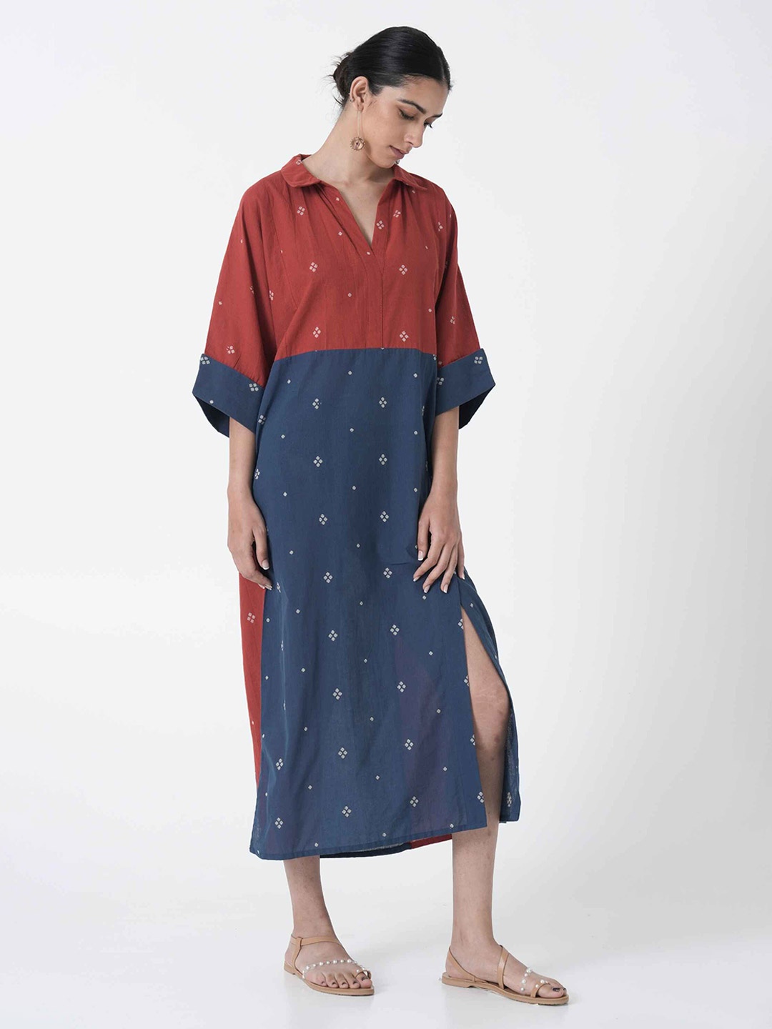 

the kaatn trail Women Blue Cotton V-Neck Shirt Collar Print Shirt Dress