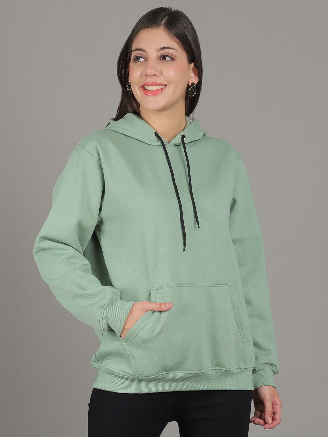 

GRACIT Women Solid Hooded Sweatshirt, Green