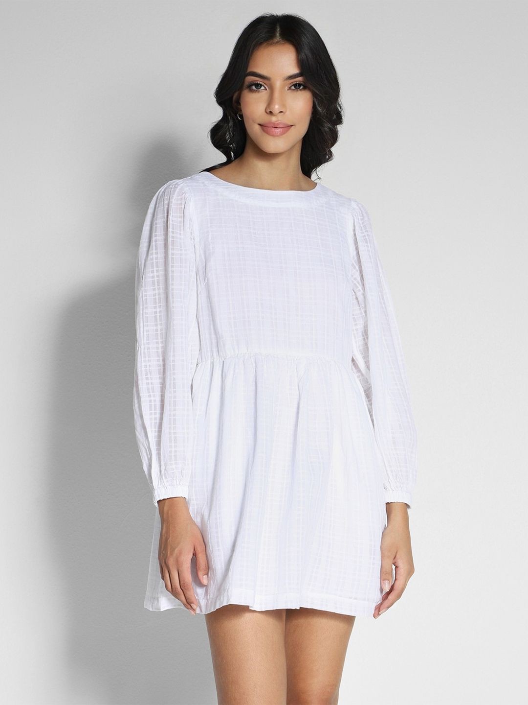 

AMERICAN EAGLE OUTFITTERS Women Checked Fit & Flare Solid Cotton Dress, White