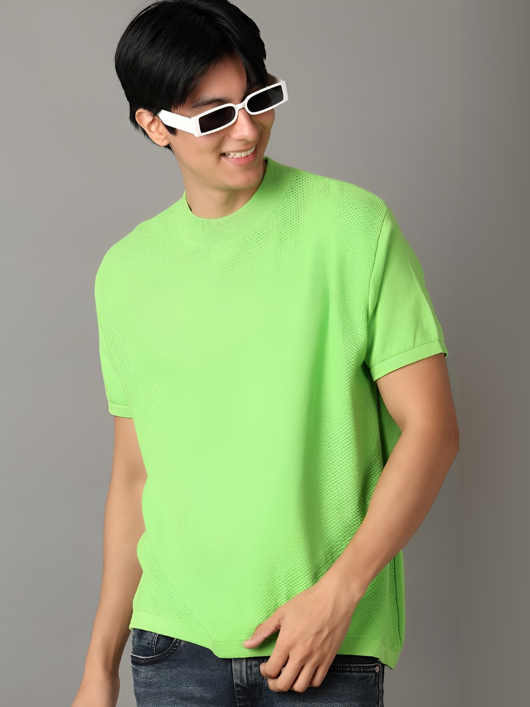 

V-Mart Men Solid Round Neck Cotton Relaxed Fit T-shirt, Green