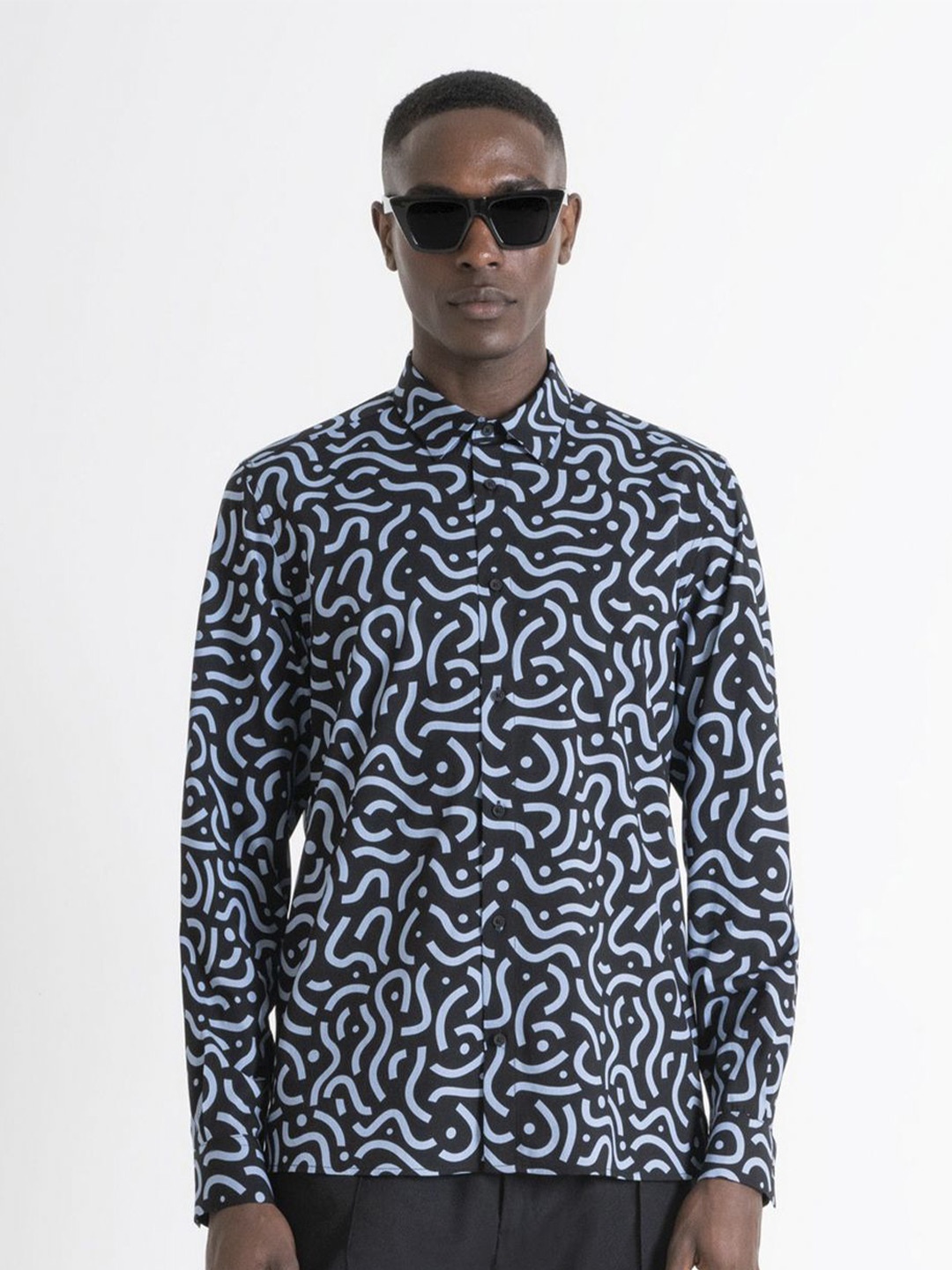 

Antony Morato Men Spread Collar Abstract Printed Casual Shirt, Black